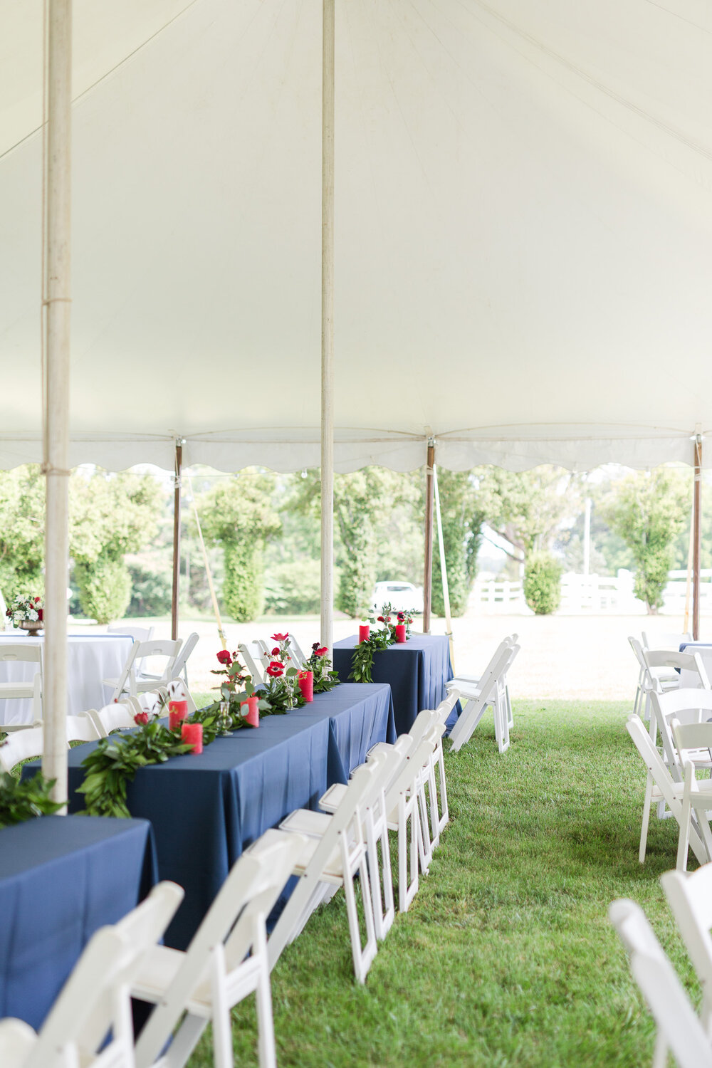 Classy summer wedding at The Trivium Estate in Forest, Virginia || Lynchburg, VA Wedding Photographer || Southern and Central Virginia Estate Wedding