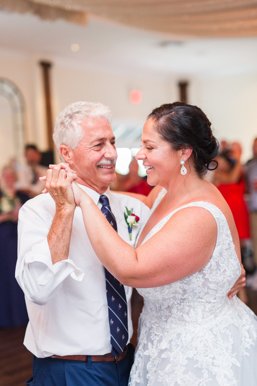 Classy summer wedding at The Trivium Estate in Forest, Virginia || Lynchburg, VA Wedding Photographer || Southern and Central Virginia Estate Wedding