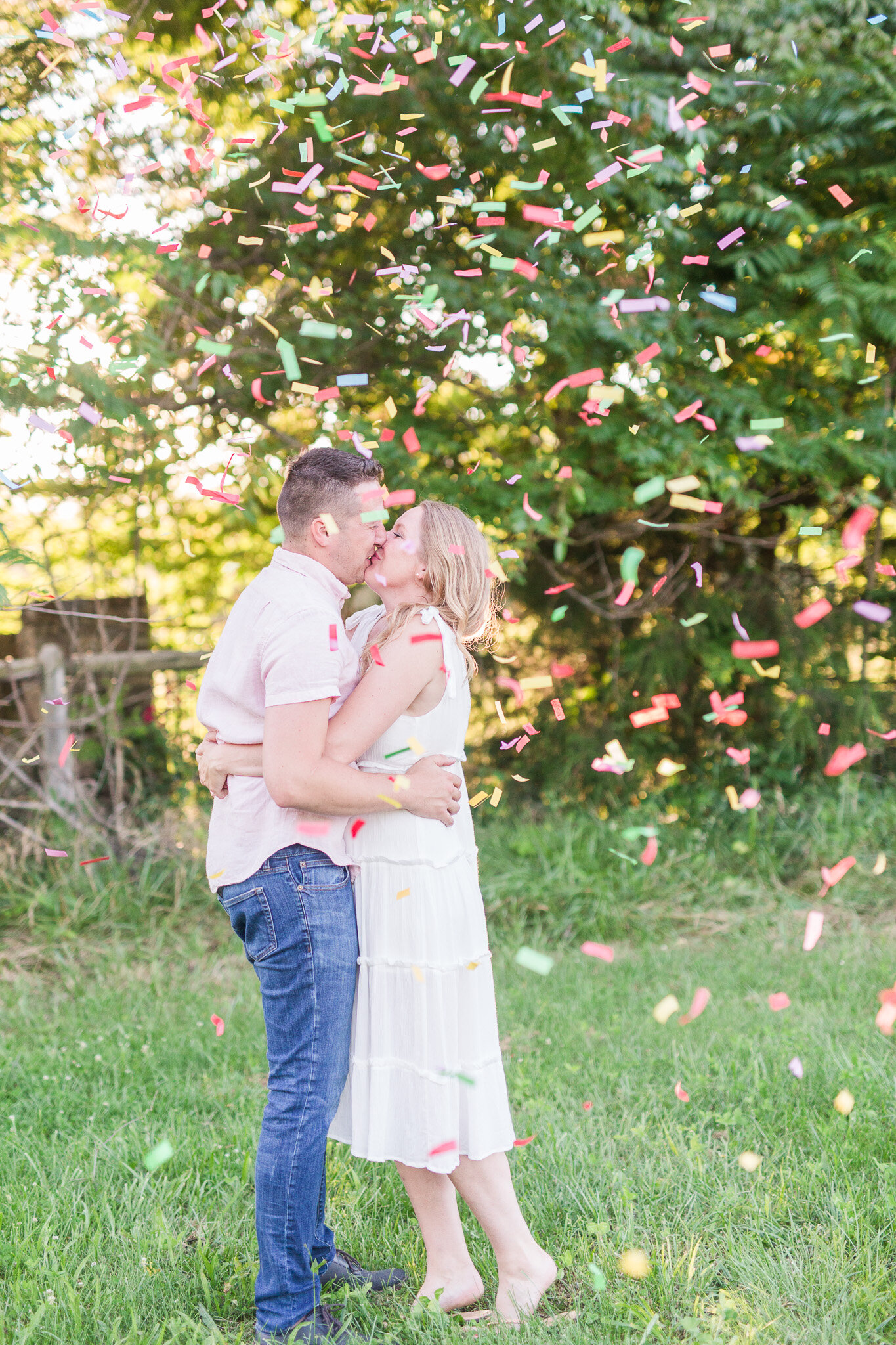 Summer Engagement Session in Afton, Virginia || Charlottesville Wedding Photographer || Blue Toad Cidery Engagement Session 