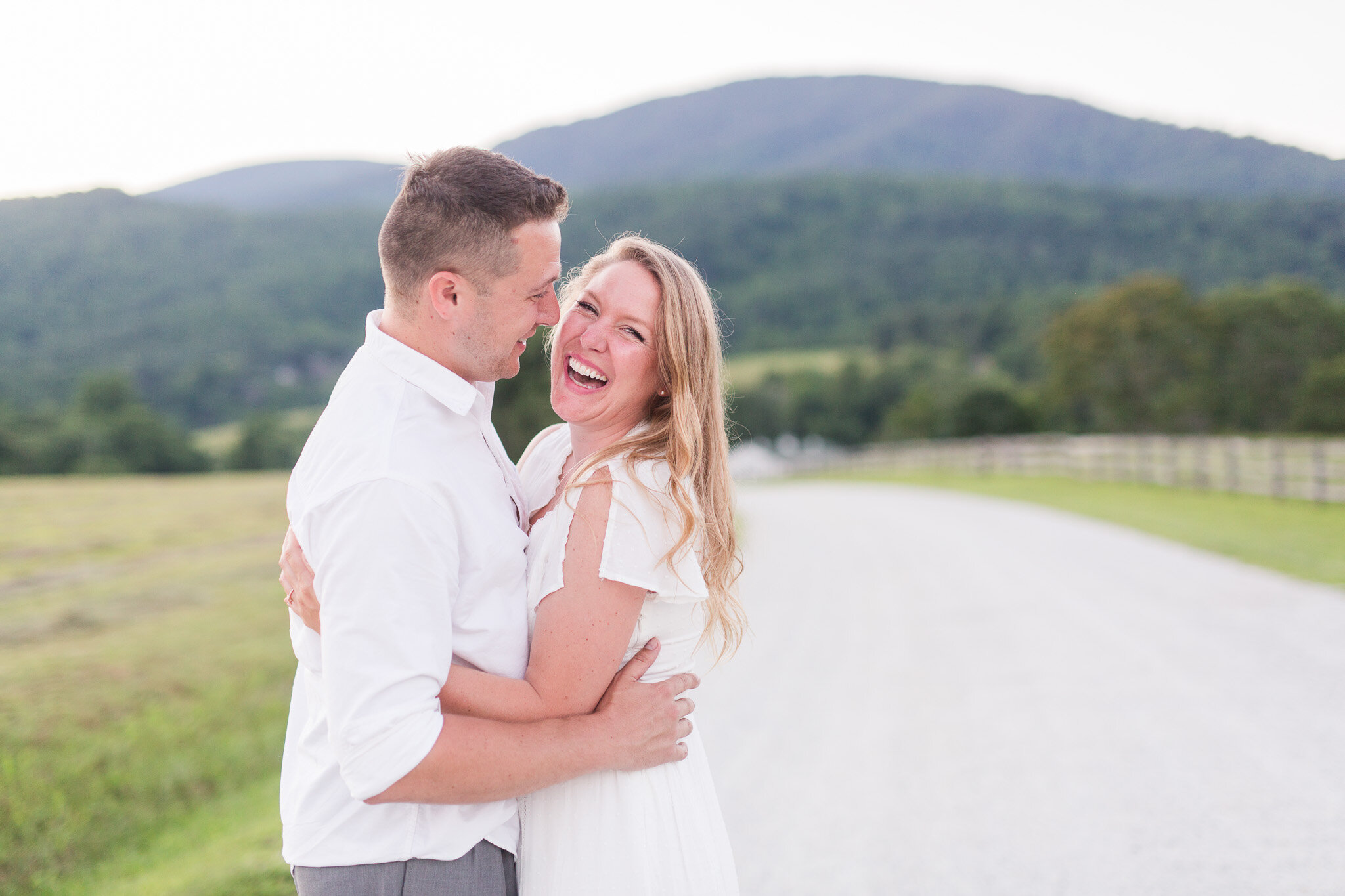 Summer Engagement Session in Afton, Virginia || Charlottesville Wedding Photographer || Blue Toad Cidery Engagement Session 