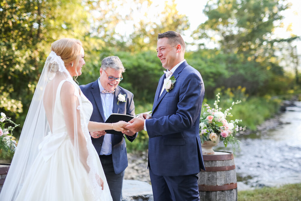 Classy Southern Fall Wedding at Bold Rock Cidery in Afton Virginia || Charlottesville and Lynchburg Wedding Photographer