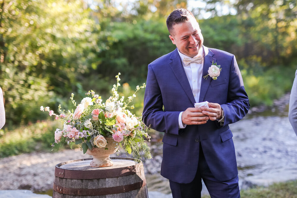 Classy Southern Fall Wedding at Bold Rock Cidery in Afton Virginia || Charlottesville and Lynchburg Wedding Photographer