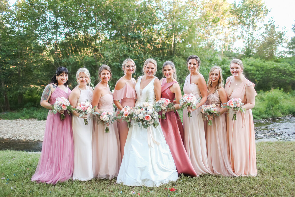 Classy Southern Fall Wedding at Bold Rock Cidery in Afton Virginia || Charlottesville and Lynchburg Wedding Photographer