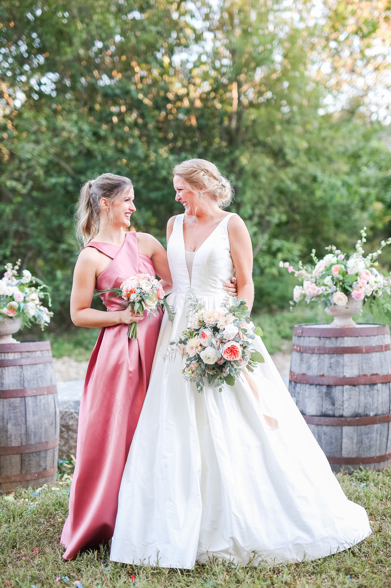 Classy Southern Fall Wedding at Bold Rock Cidery in Afton Virginia || Charlottesville and Lynchburg Wedding Photographer