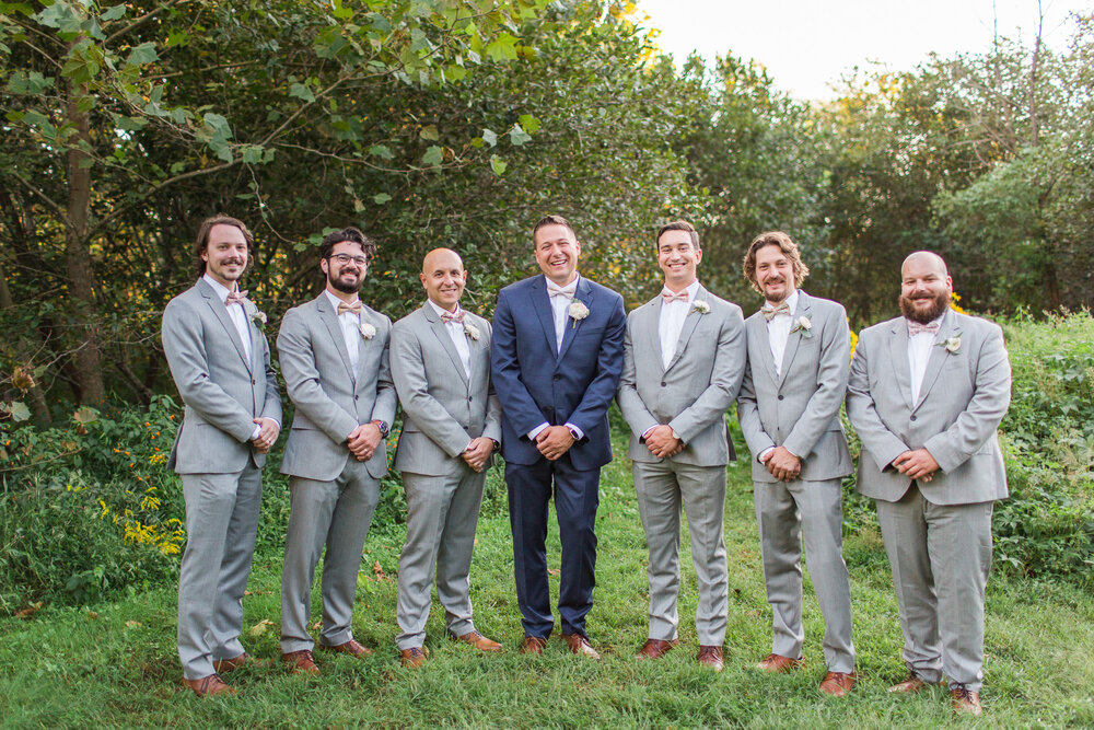 Classy Southern Fall Wedding at Bold Rock Cidery in Afton Virginia || Charlottesville and Lynchburg Wedding Photographer