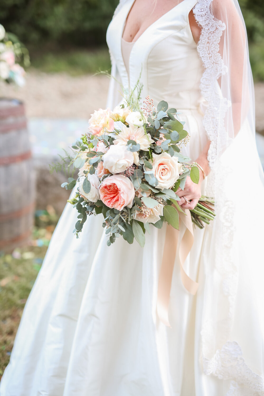 Classy Southern Fall Wedding at Bold Rock Cidery in Afton Virginia || Charlottesville and Lynchburg Wedding Photographer