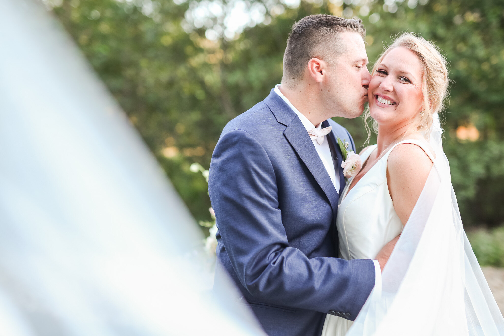 Classy Southern Fall Wedding at Bold Rock Cidery in Afton Virginia || Charlottesville and Lynchburg Wedding Photographer