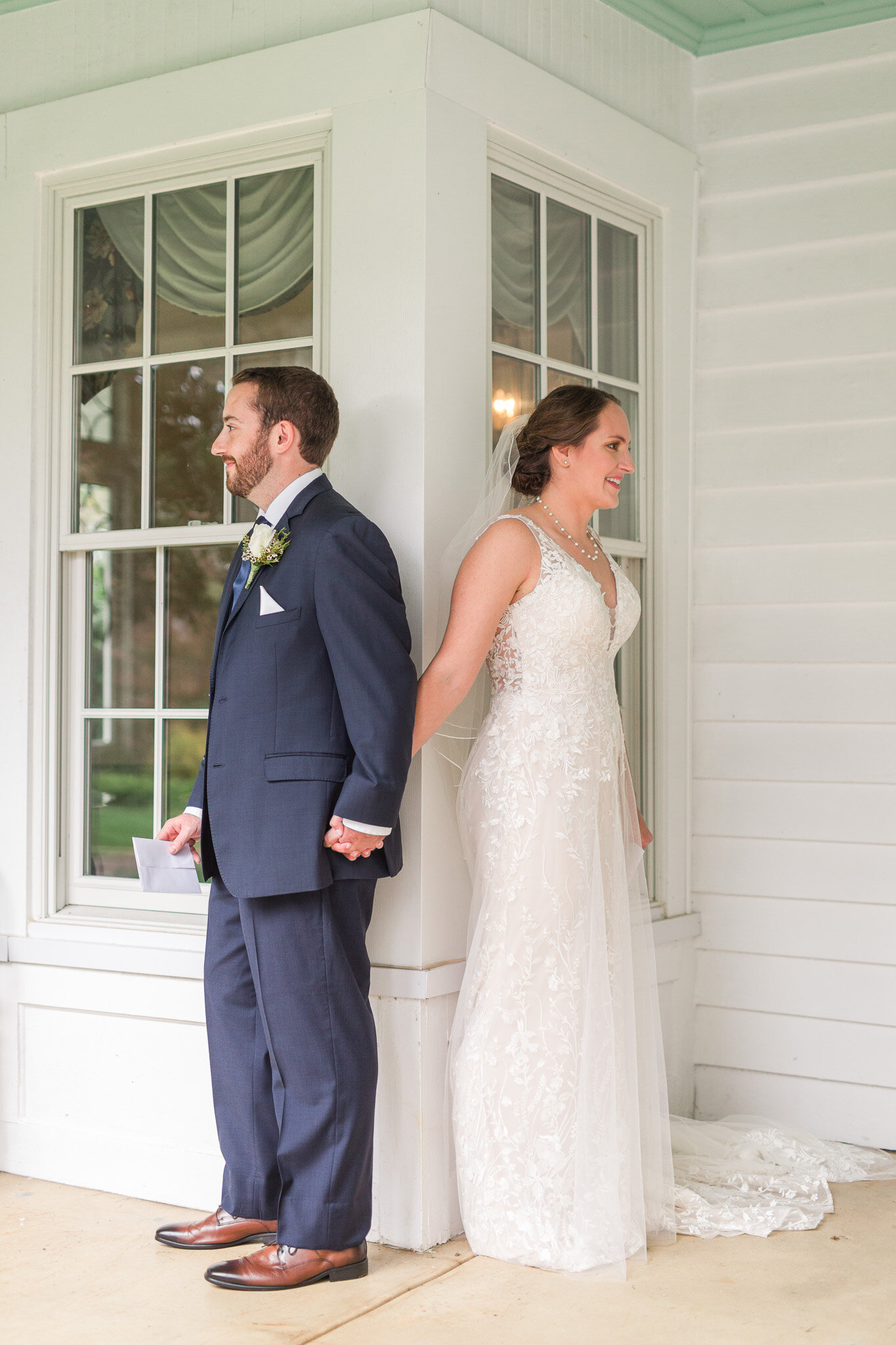 Beautiful Mountain View Fall Wedding at Sundara in Boonesmill, Virginia || Central Virginia Wedding Photographer || Ashley Eiban Photography 