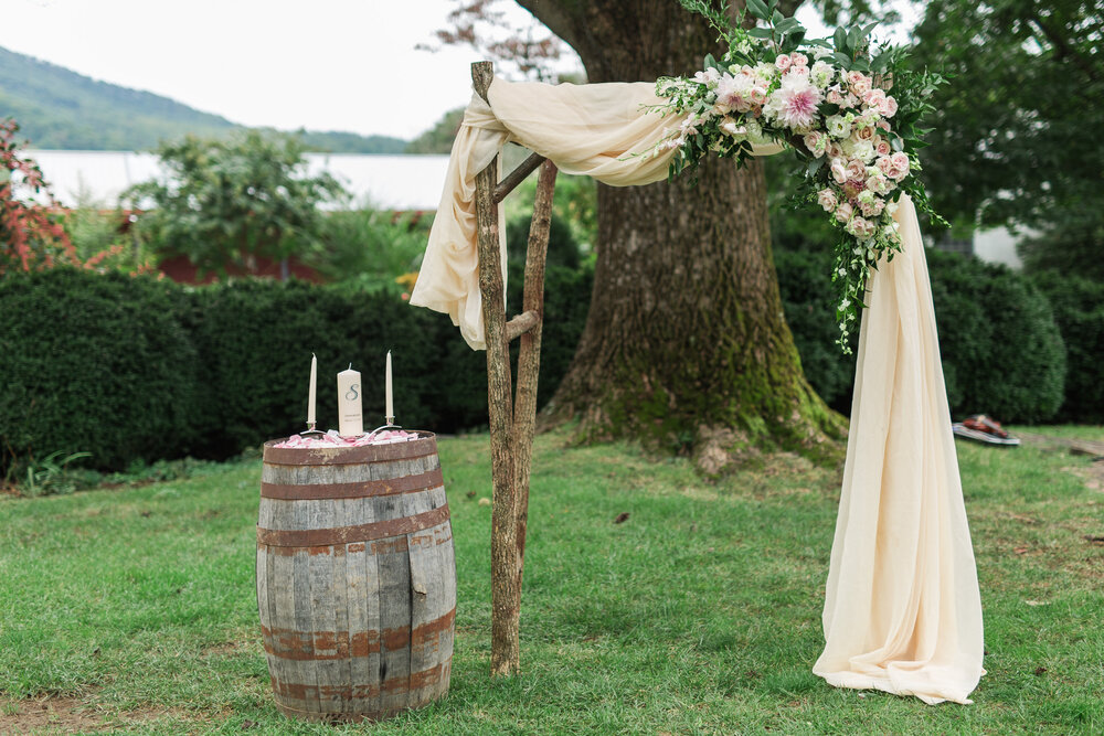 Beautiful Mountain View Fall Wedding at Sundara in Boonesmill, Virginia || Central Virginia Wedding Photographer || Ashley Eiban Photography 