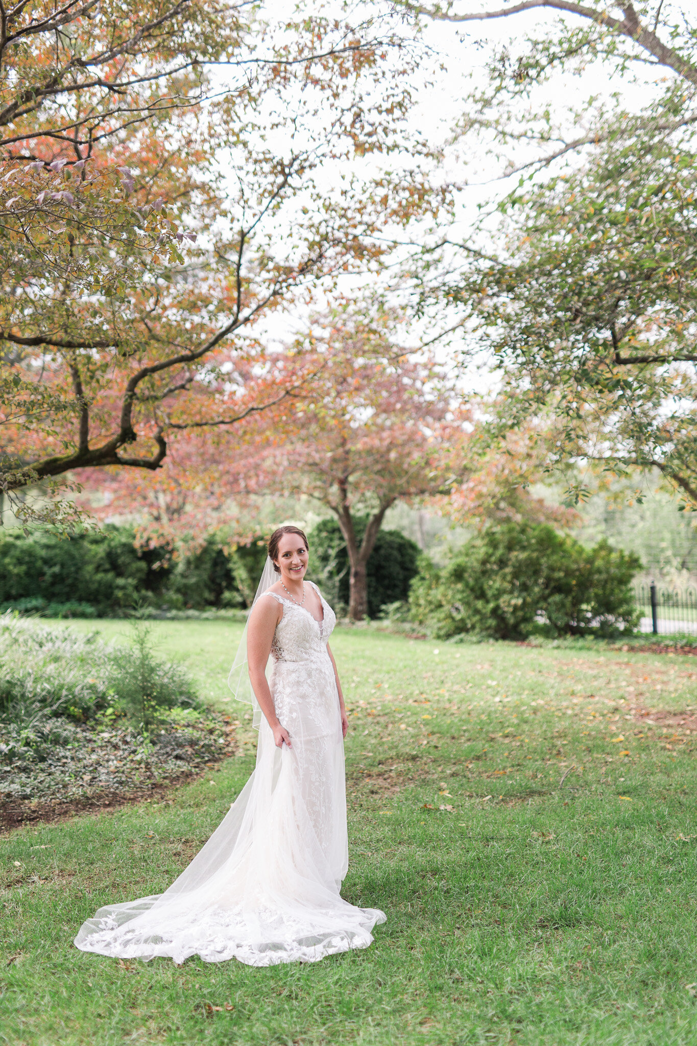 Beautiful Mountain View Fall Wedding at Sundara in Boonesmill, Virginia || Central Virginia Wedding Photographer || Ashley Eiban Photography 