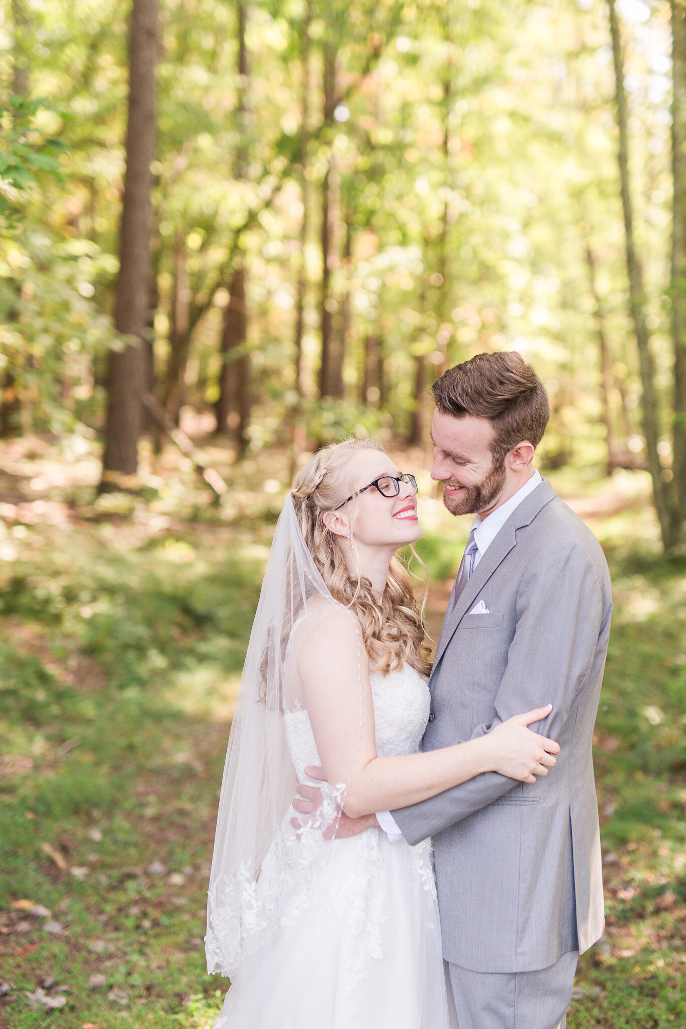 Fall Wedding at Mead Lake Lodge in Rustburg, Virginia || Intimate Wedding in Central Virginia || Ashley Eiban Photography