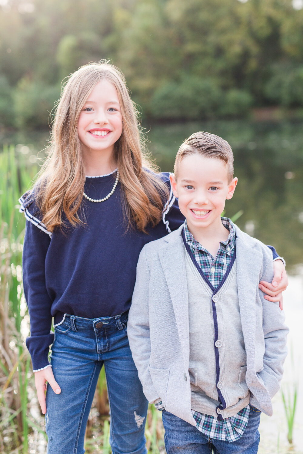 Fall Family Photos in Central Virginia || Lynchurg, Virginia Family Photographer || Ivy Creek Park in Lynchburg || Ashley Eiban Photography 