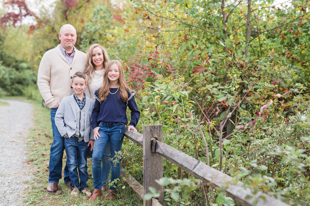 Fall Family Photos in Central Virginia || Lynchurg, Virginia Family Photographer || Ivy Creek Park in Lynchburg || Ashley Eiban Photography 