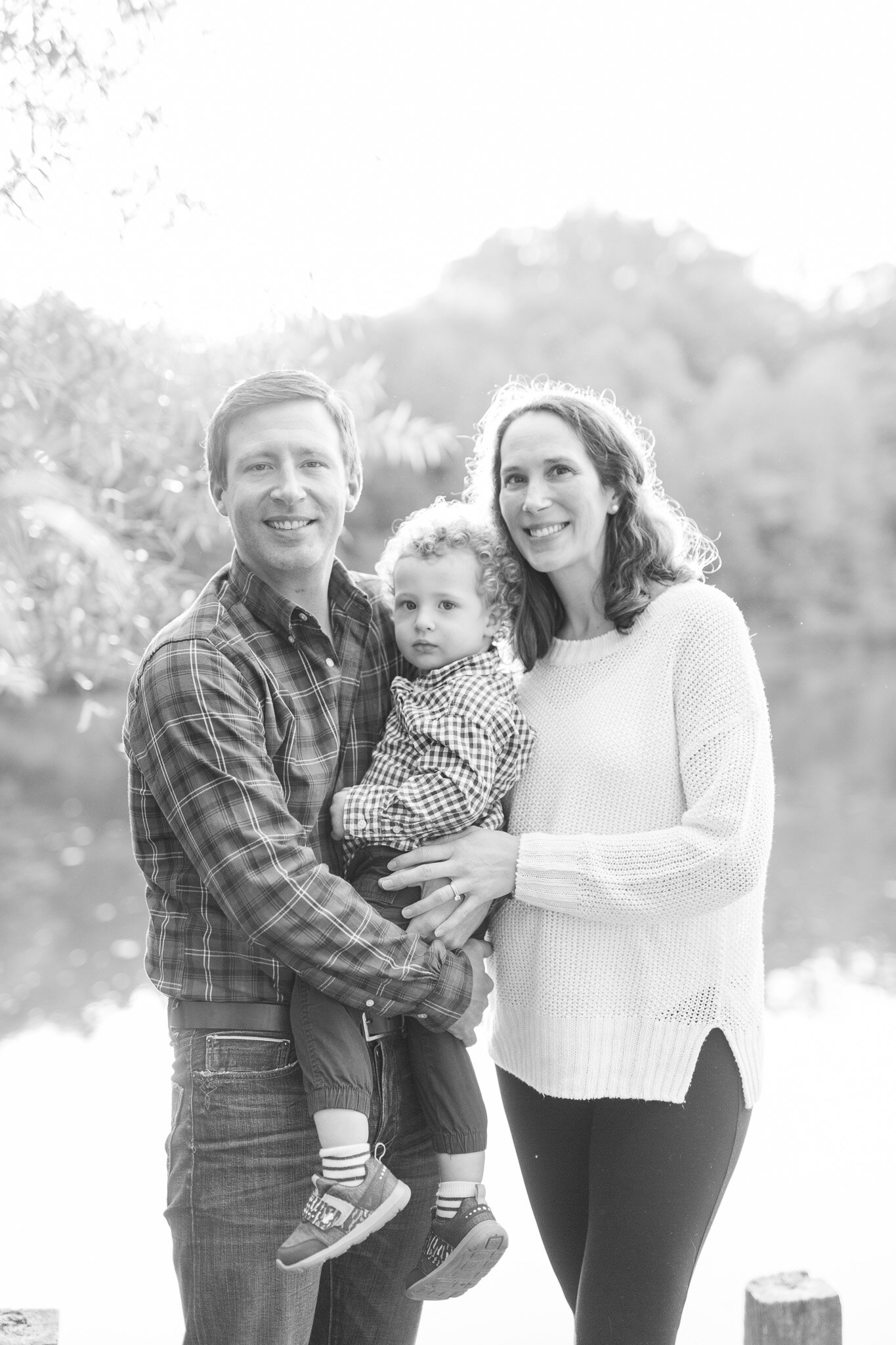 Fall Family Photos in Lynchburg, Virginia || Ashley Eiban Photography 