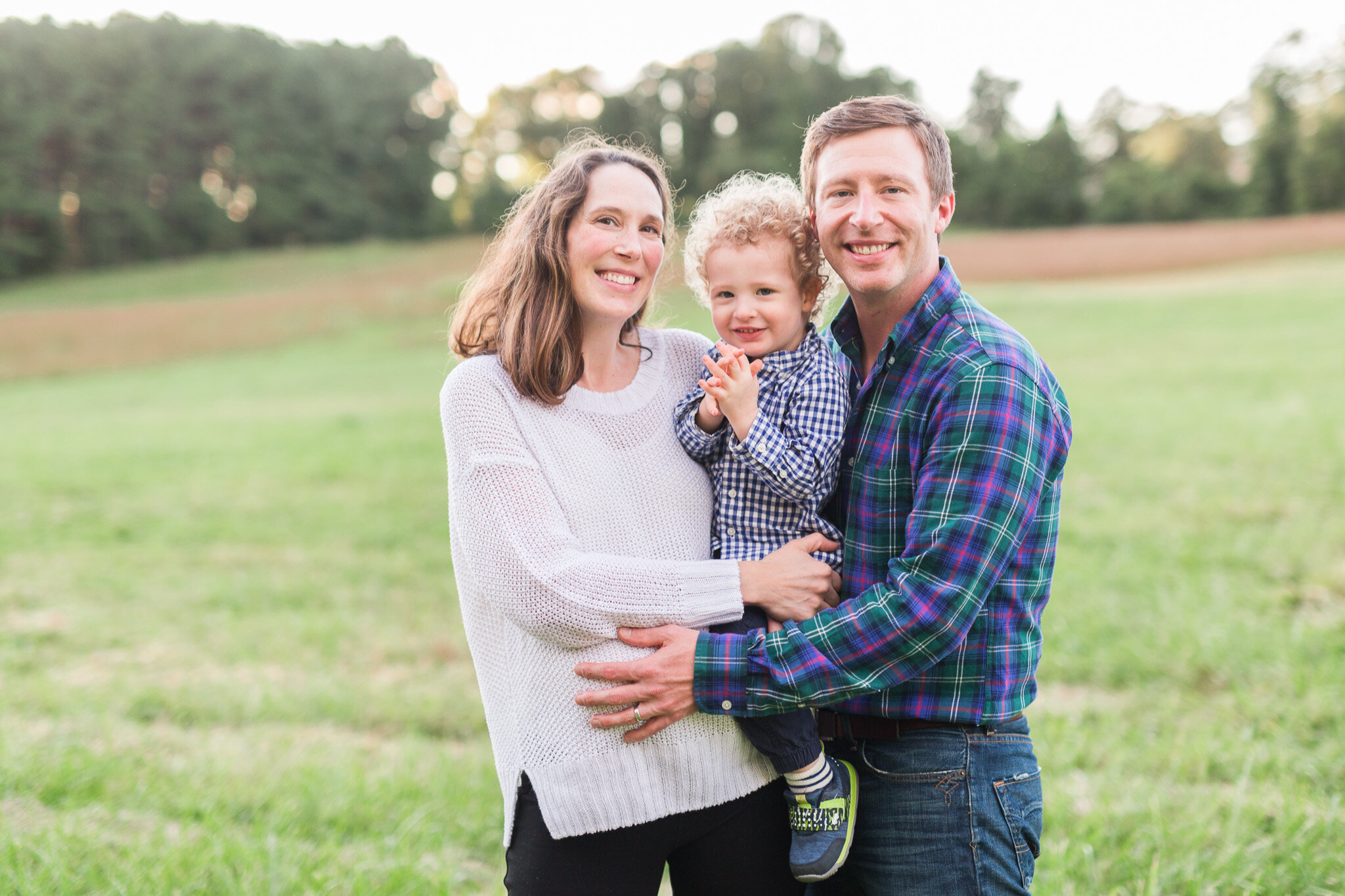 Fall Family Photos in Lynchburg, Virginia || Ashley Eiban Photography 