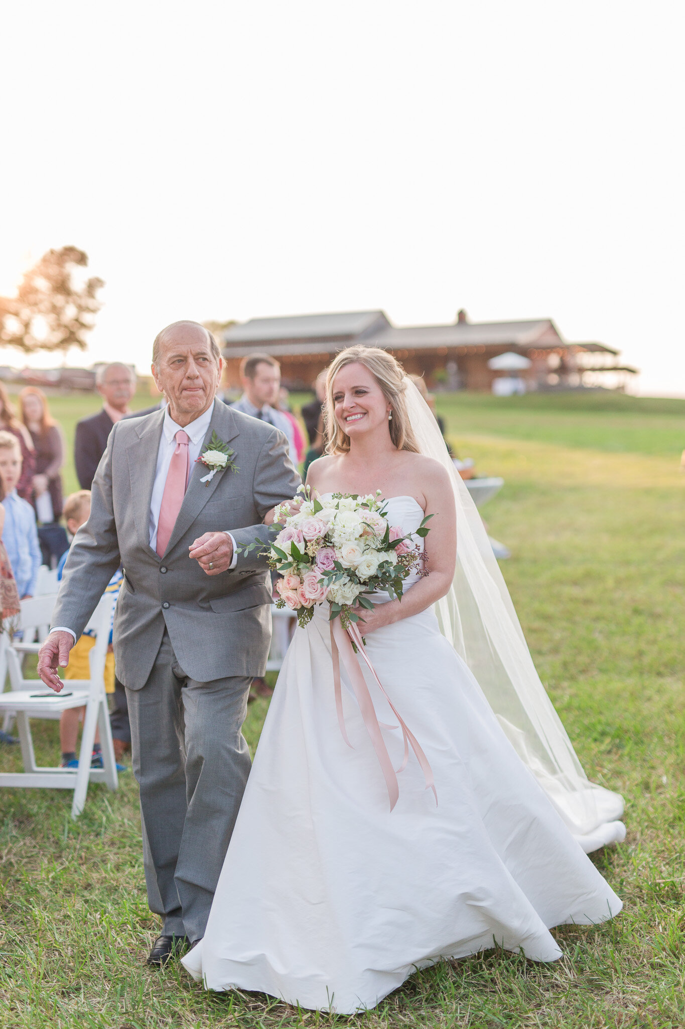 Riverview Manor in Hurt, Virginia || Lynchburg, VA Wedding Photographer || Fall Wedding in Central Virginia || www.ashleyeiban.com