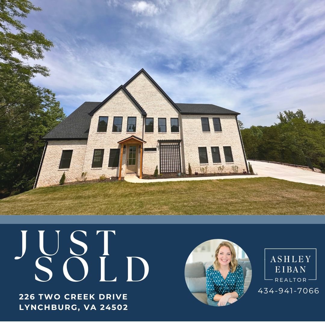 226 Two Creek is SOLD! 

This has to be my favorite view of any house... yet! The back yard on this one was just absolutely stunning! Not to mention, the open floor plan, massive kitchen, the entire primary suite- all of it! So thrilled for the new h