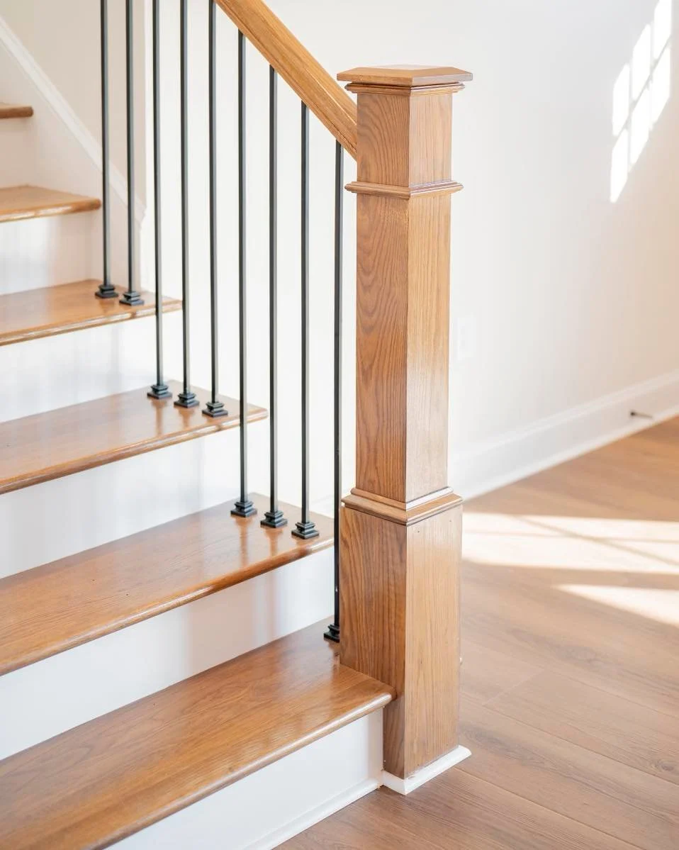 House hunting? Here&rsquo;s what to look for beyond the photos.

Photos can only show so much. When you&rsquo;re walking through a home (even new ones!) pay attention to:

&bull; How the layout feels moving room to room
&bull; Natural light at differ