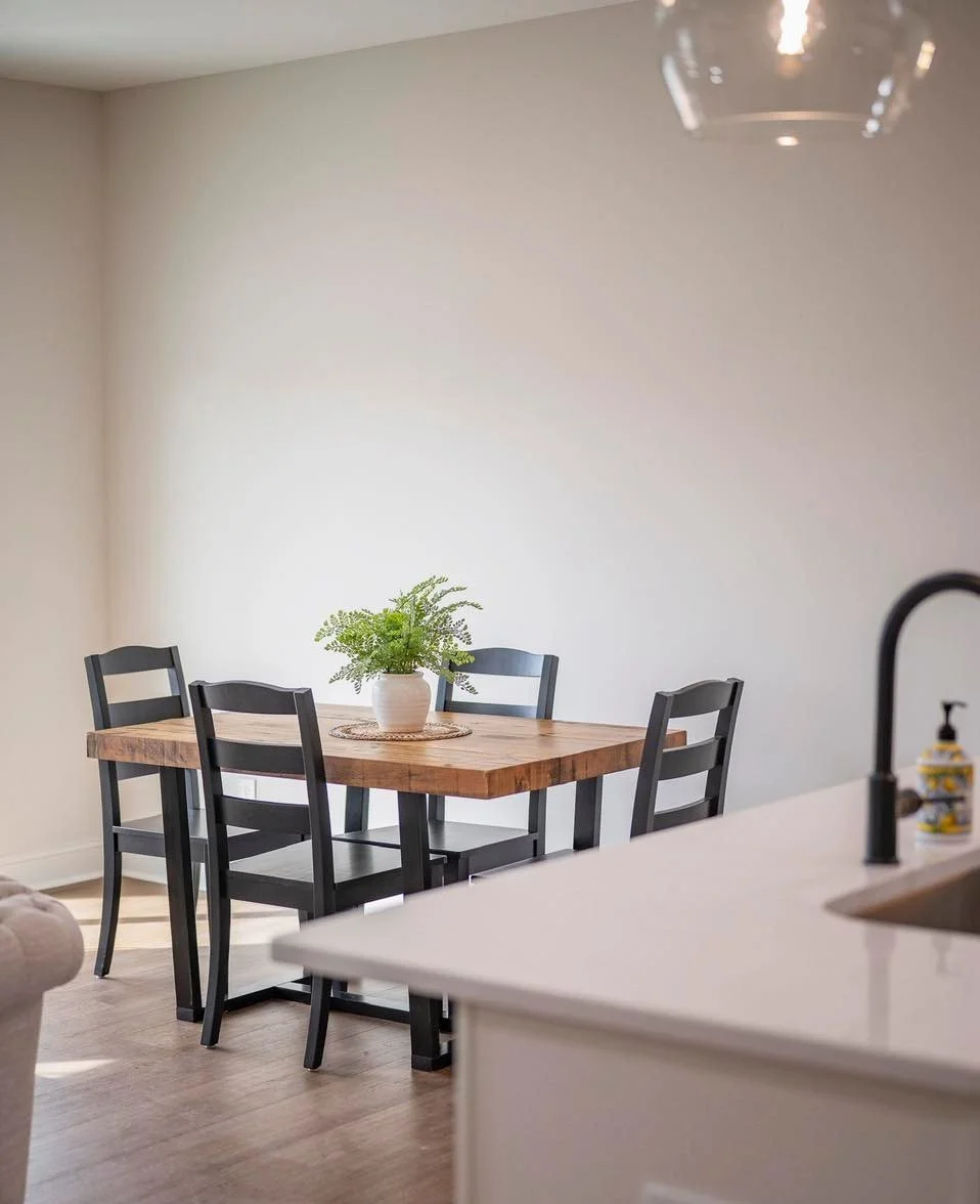 Everyone thinks resale = cheaper&hellip; but that&rsquo;s not always true. 👀

New construction can actually cost less long-term because of:
🛠️Fewer repairs (everything is brand new)
🔋Modern, energy-efficient systems
💸Lower utility bills
🏷️Builde