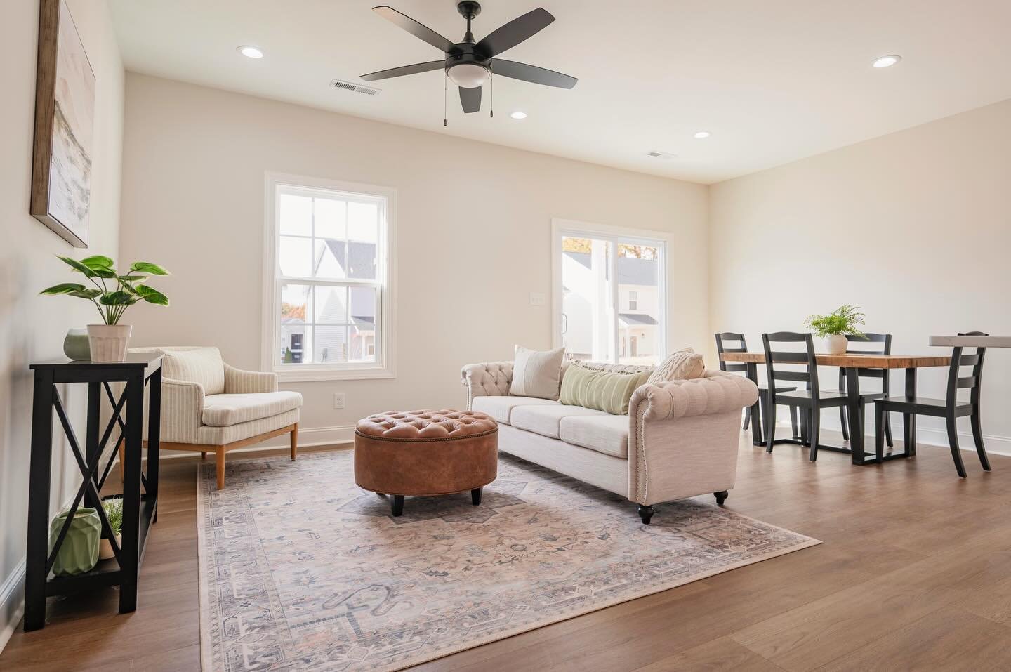 Brand new in Lynchburg, VA 🤩

Open floor plan, modern finishes, and allll the natural light you&rsquo;ve been wanting (and desperately need!)

Picture your family dinners here&hellip; holidays here&hellip; slow Sunday mornings with coffee right ther