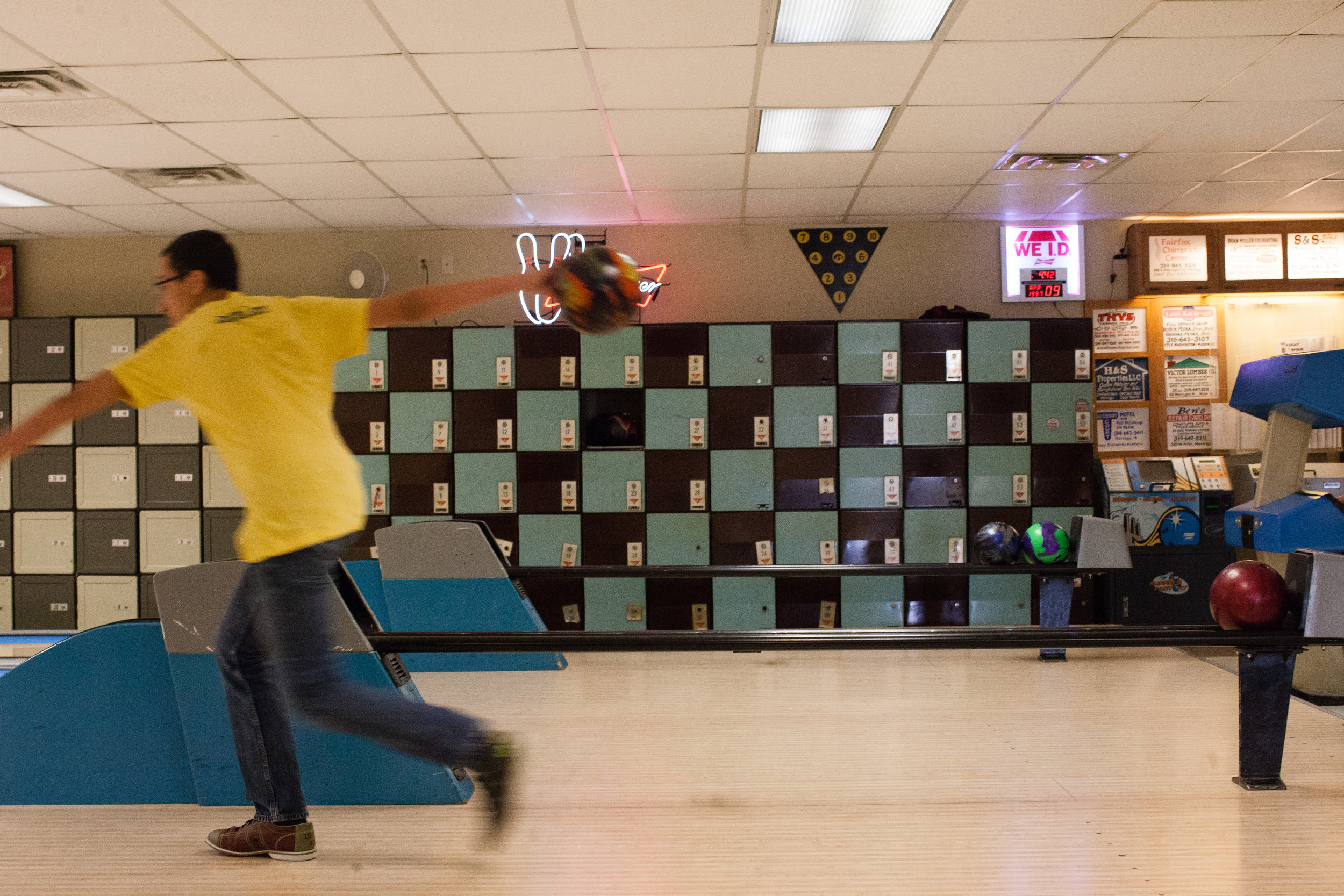 Bowler, Lucky 6 Lanes, Marengo, IA