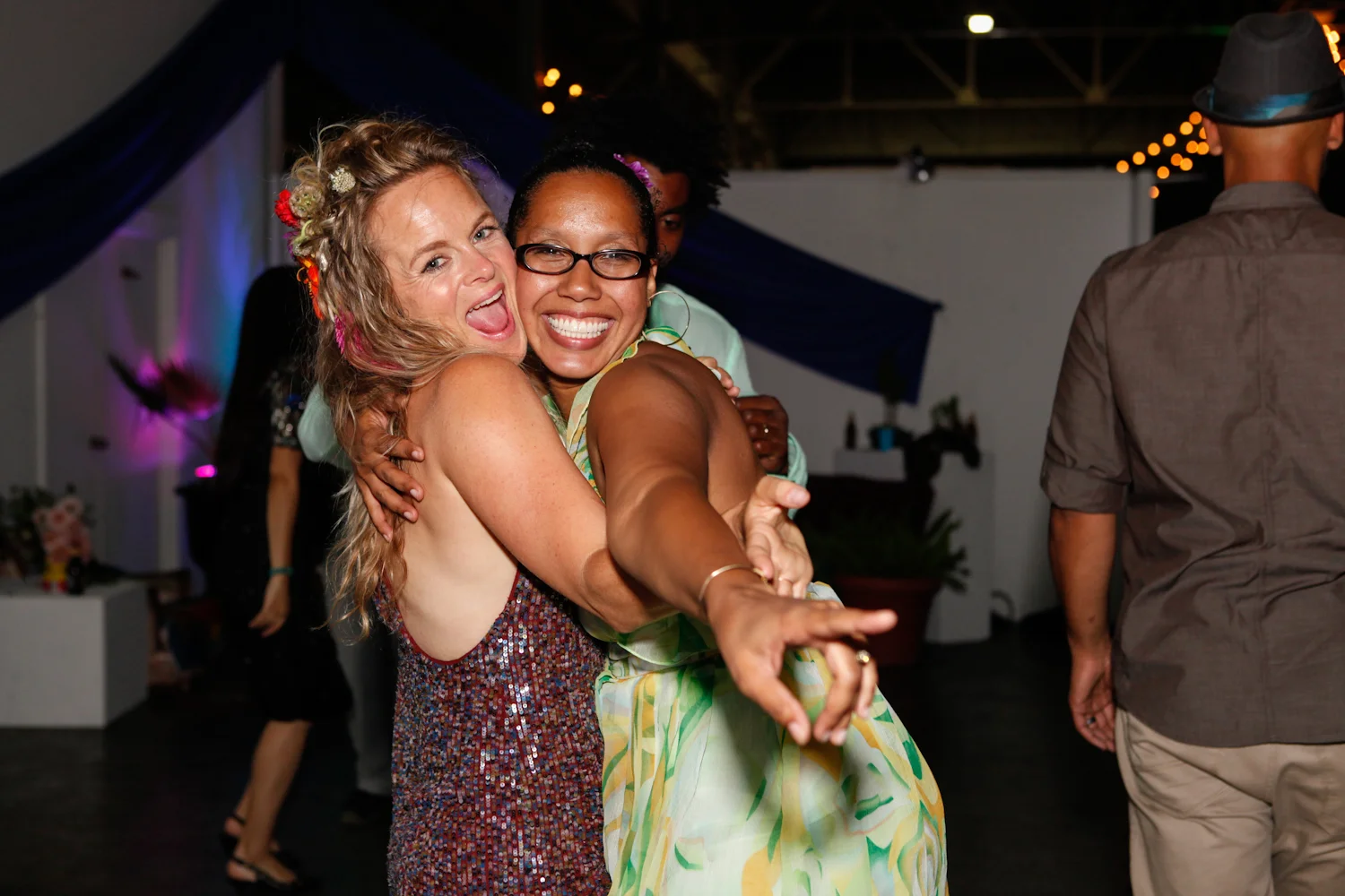 HannahJamesWedding_Dancing_109.jpg
