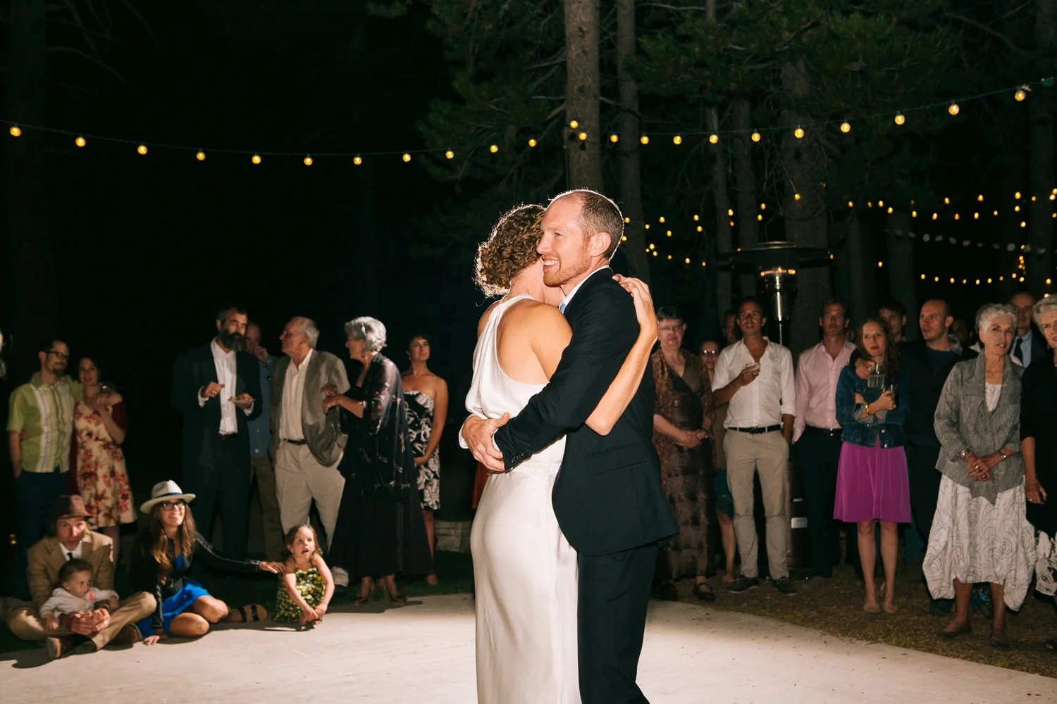 IsabelBenWedding_Dancing_031.jpg