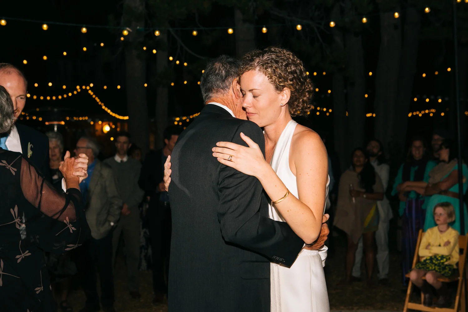 IsabelBenWedding_Dancing_040.jpg