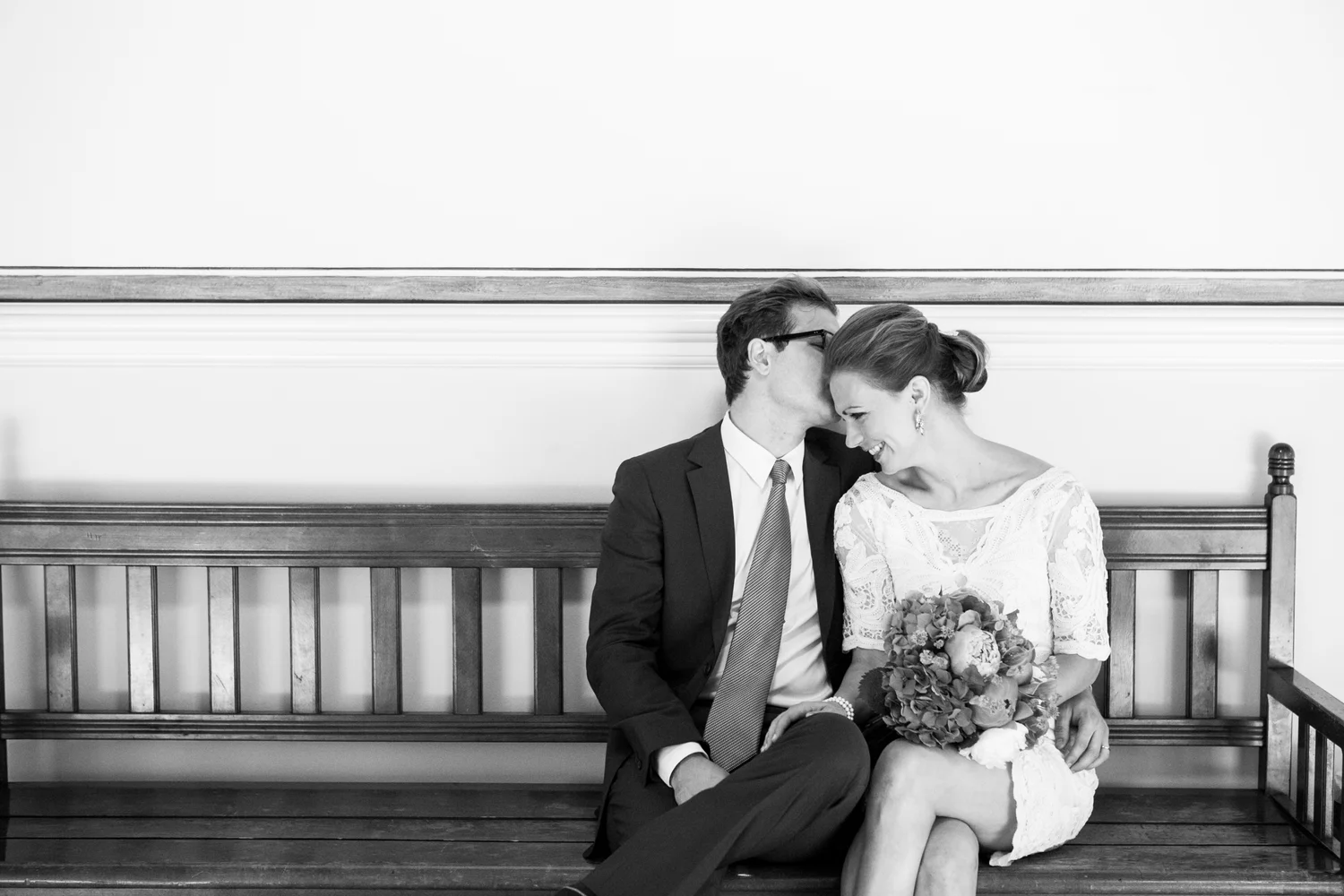 Rachael&Harrison_CityHall_058.jpg