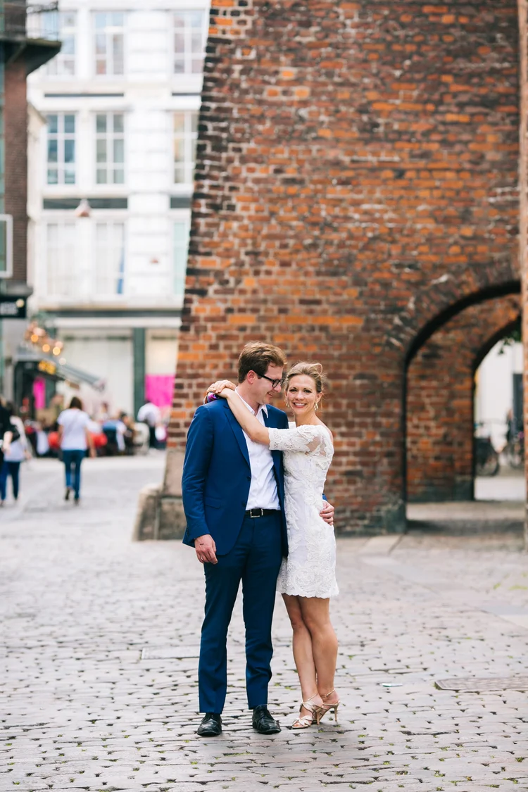Rachael&Harrison_Walkabout_070.jpg