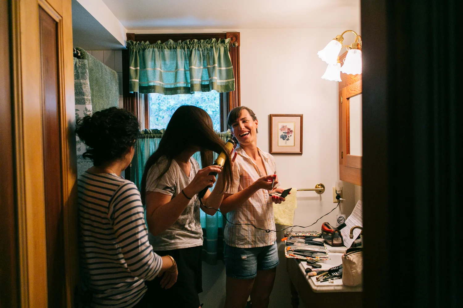 AnnieSamWedding_GettingReady_019.jpg