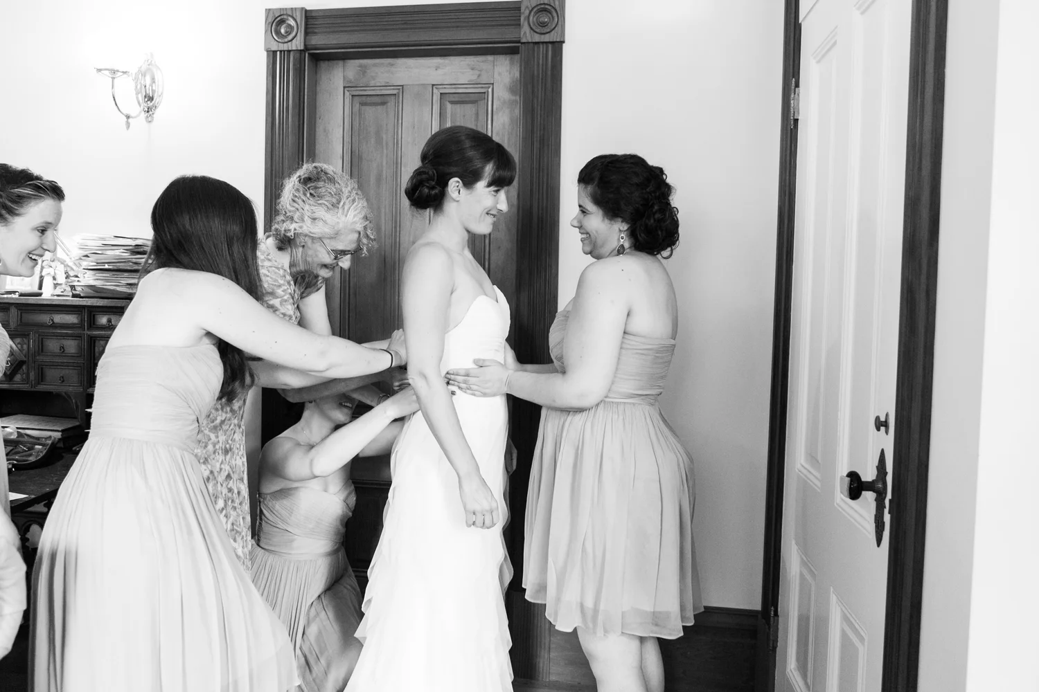 AnnieSamWedding_GettingReady_034.jpg
