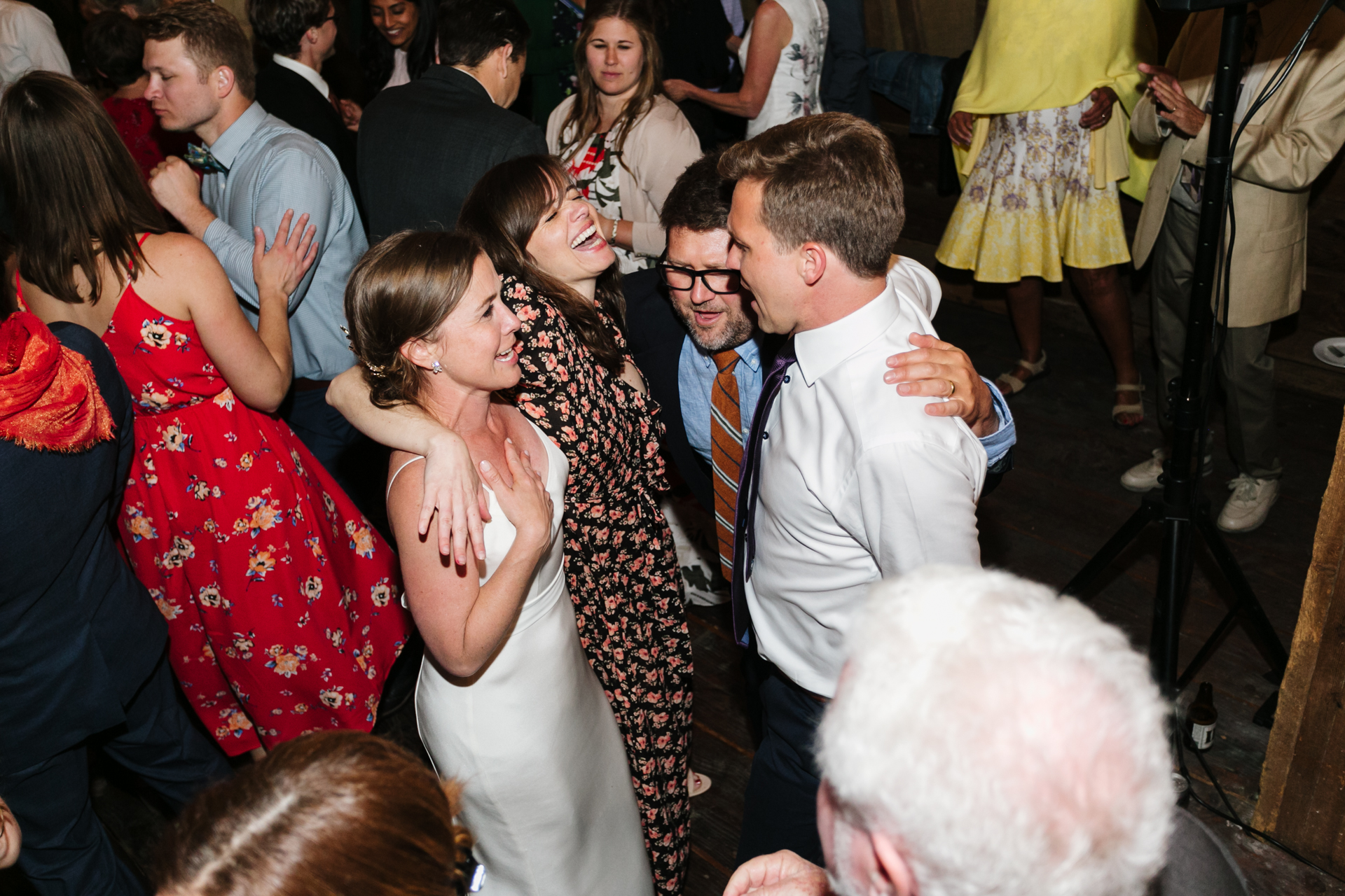 KBWeddings_LindsaySkyPreview_C3_2965.jpg
