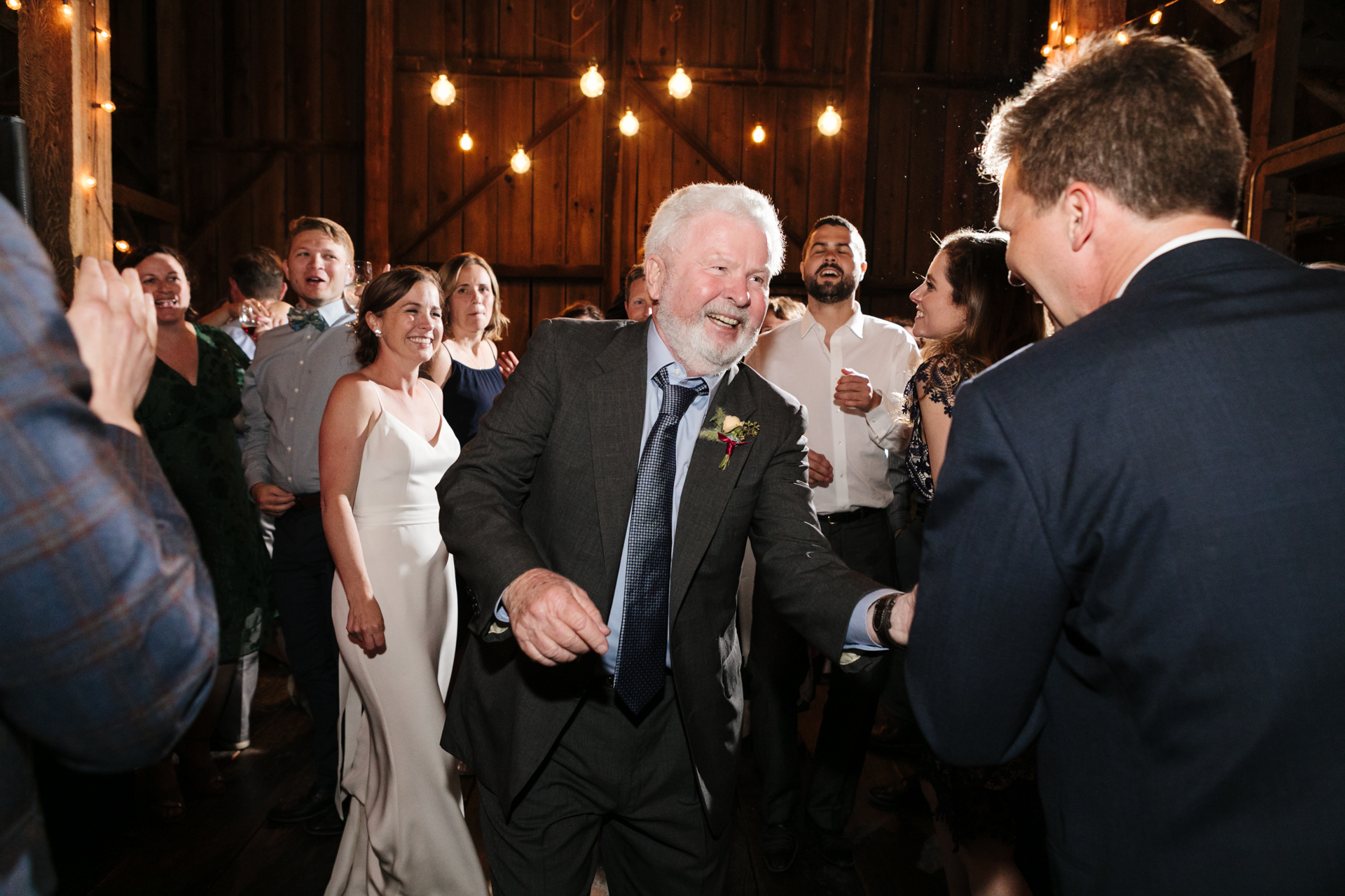 KBWeddings_LindsaySkyPreview_B4_7985.jpg