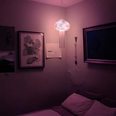 A fan sharing her cozy bedroom