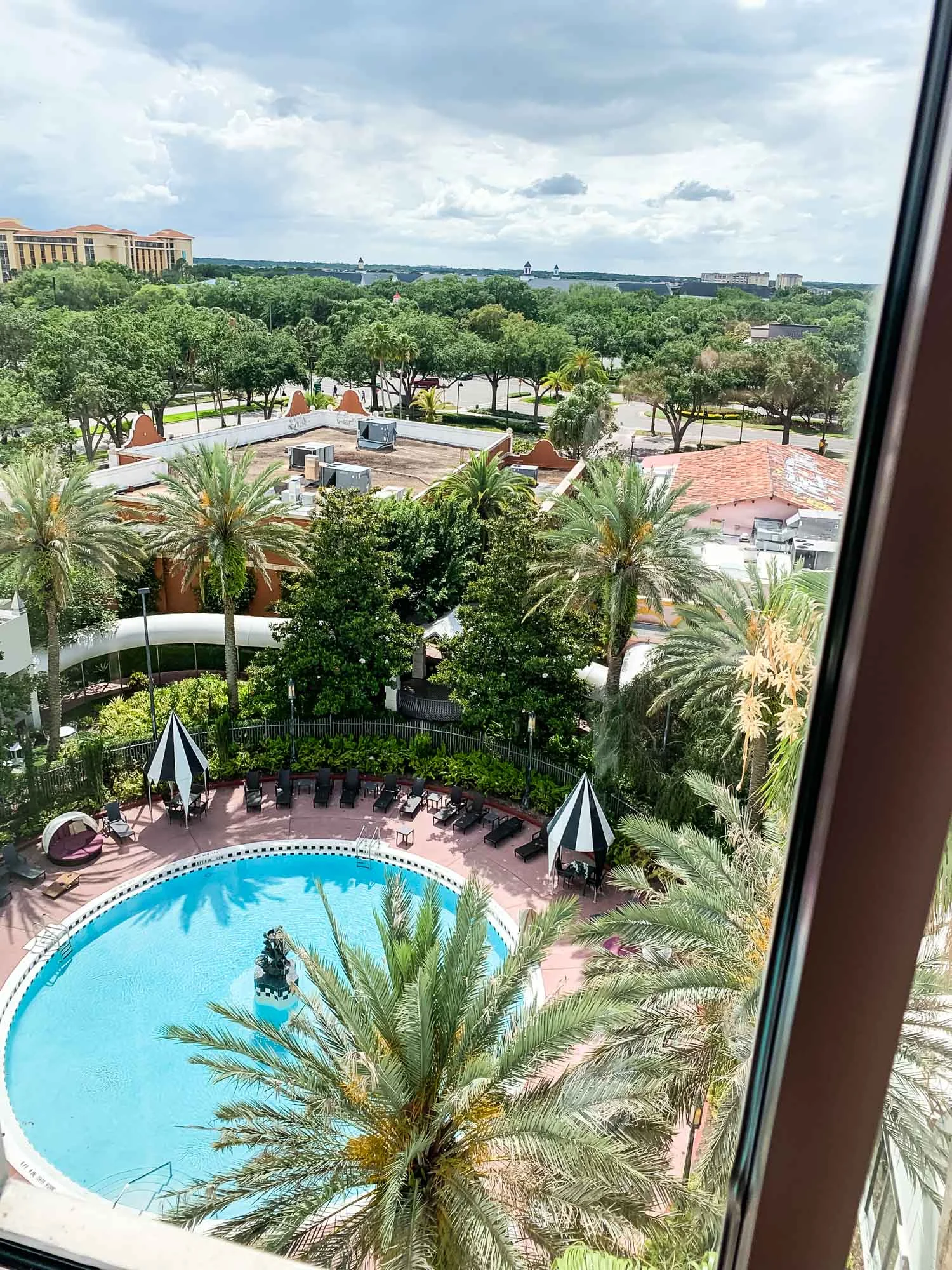 Where To Stay In Orlando | Bring Mommy A Martini