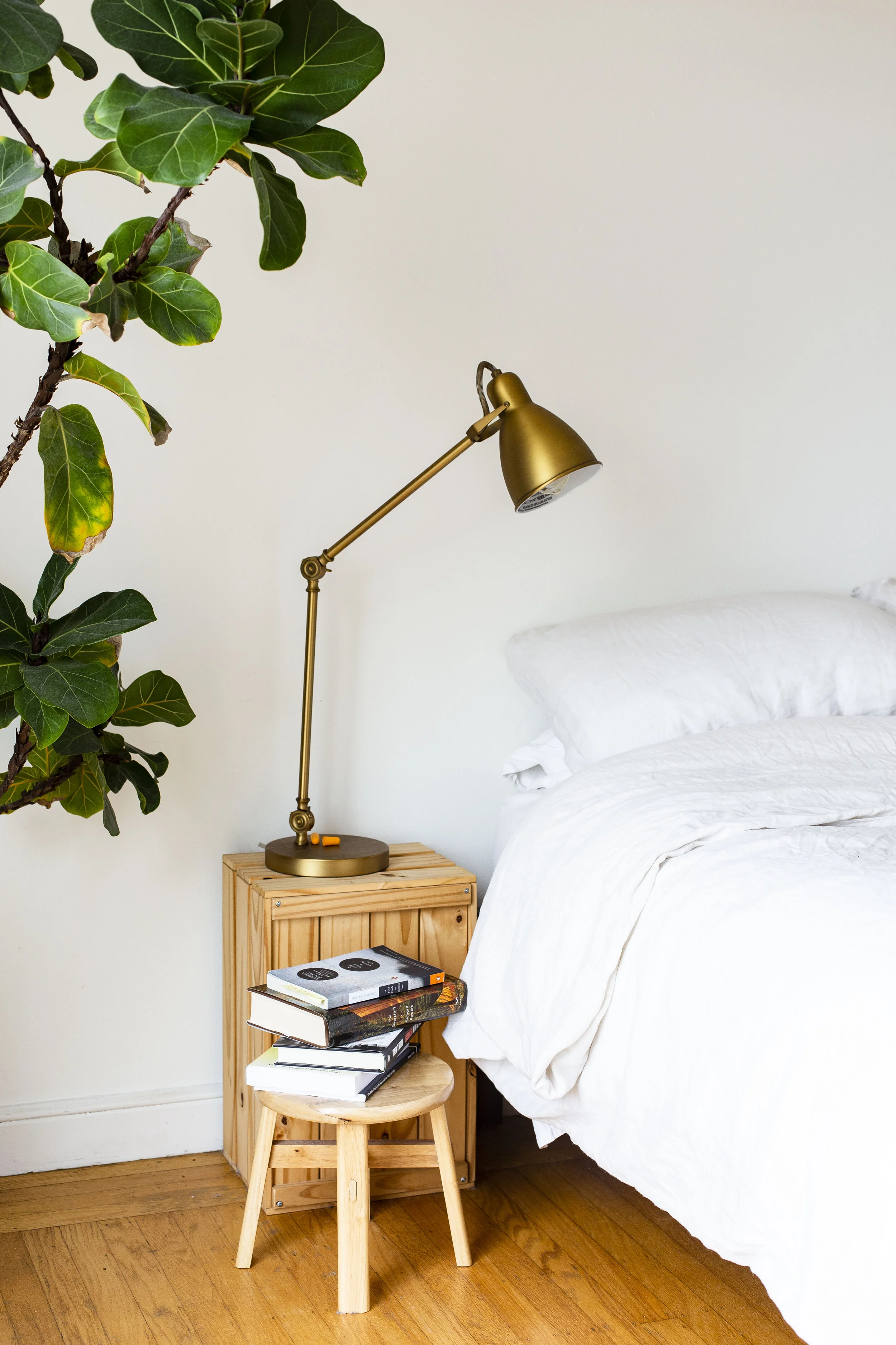 JennyLove-Bedroom-Detail-1.jpg