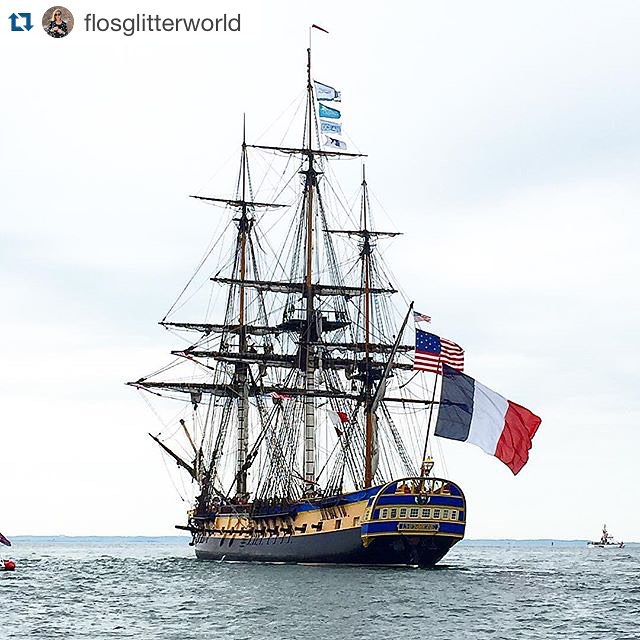 #Hermione sails on the Hudson today in a parade of ships for July 4th.
・・・
Merci @flosglitterworld RG Majestueuse Hermione ⛵️⚓️ #Hermione #BZHermione #Scruise #smartboat #frenchboat #hermioneparade #lafayette #4thofjuly #boatparade #instadaily #besto