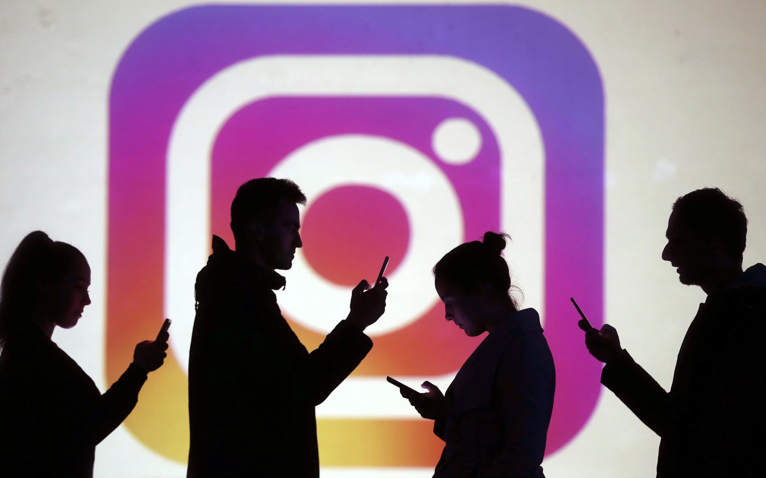 Instagram stories: a social media must