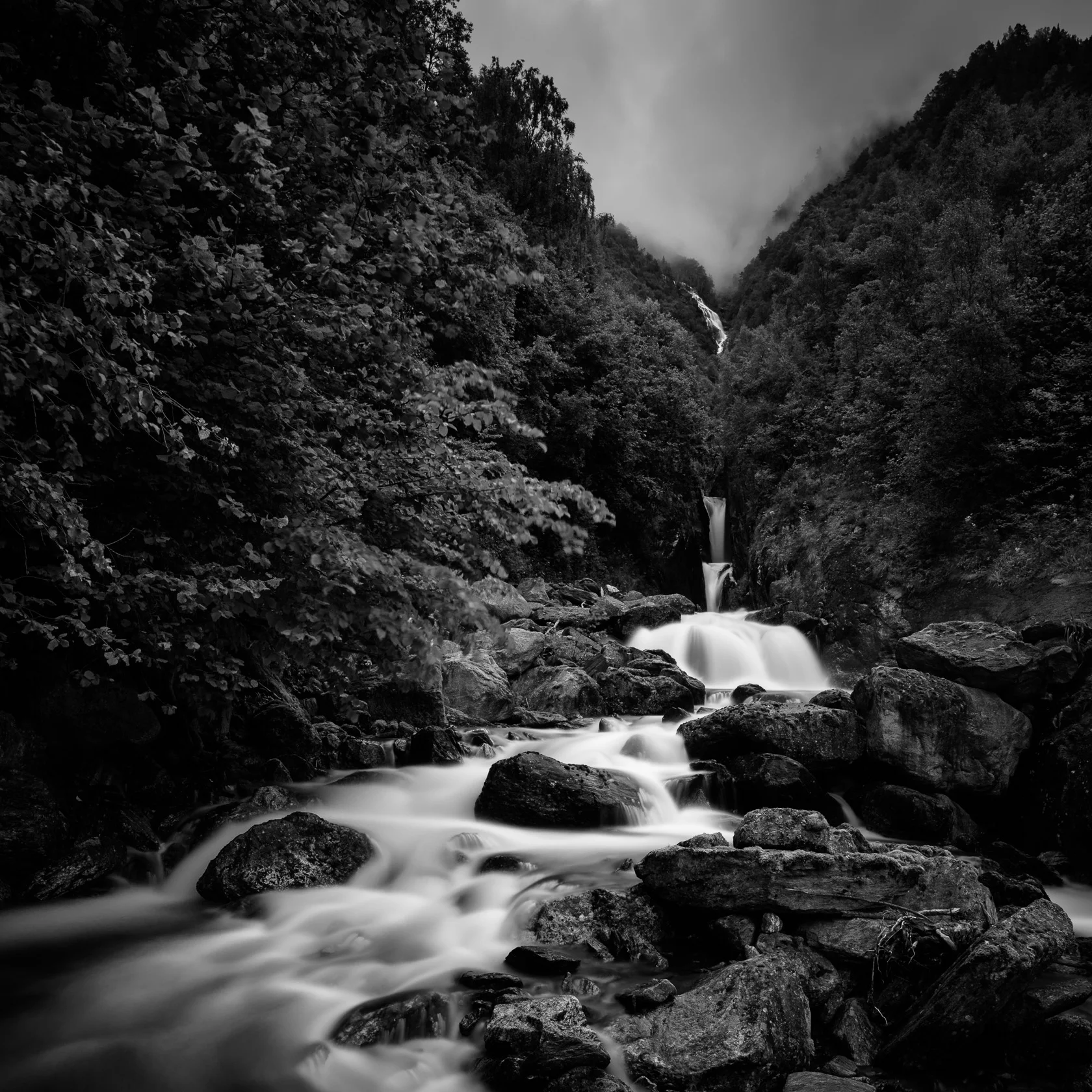  Waterfall in Eikesdalen / 2016. 