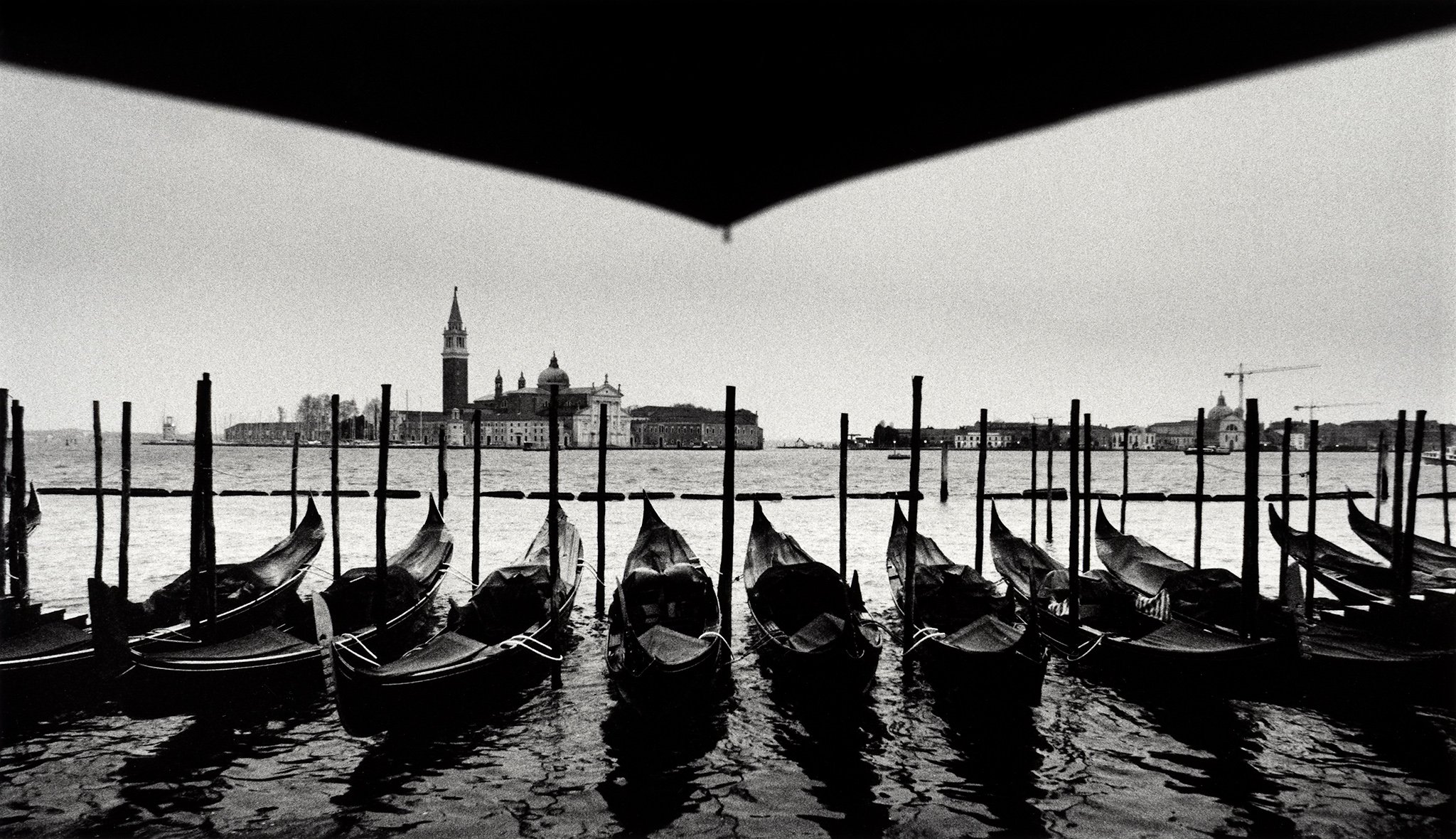 Gondolar under paraply-F100-24_120mm-K400-Fomabrom 13x22.jpg