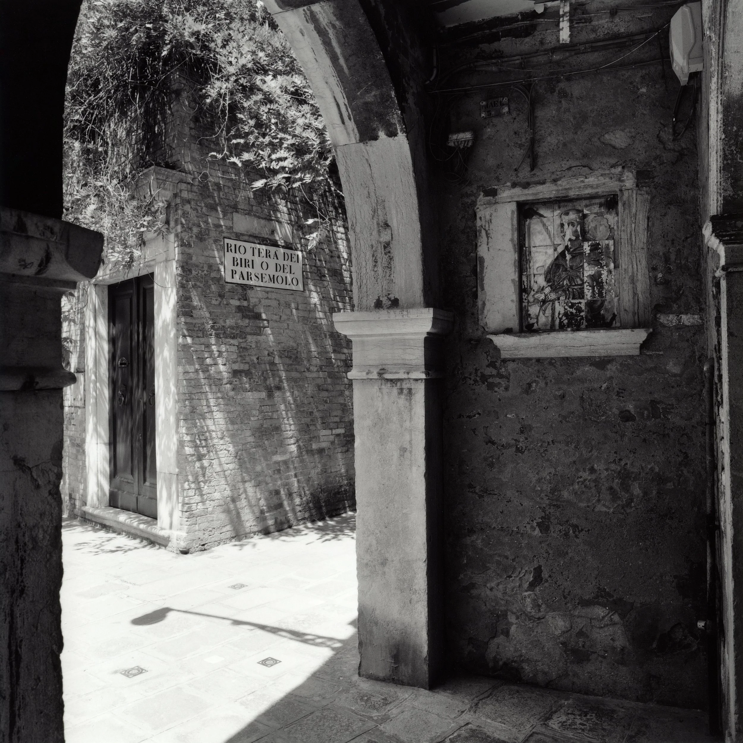 Rio Tera Dei Biri O Del Parsemolo-Mamiya 6-50mm-HP5-17x17cm IlfordFB.jpg