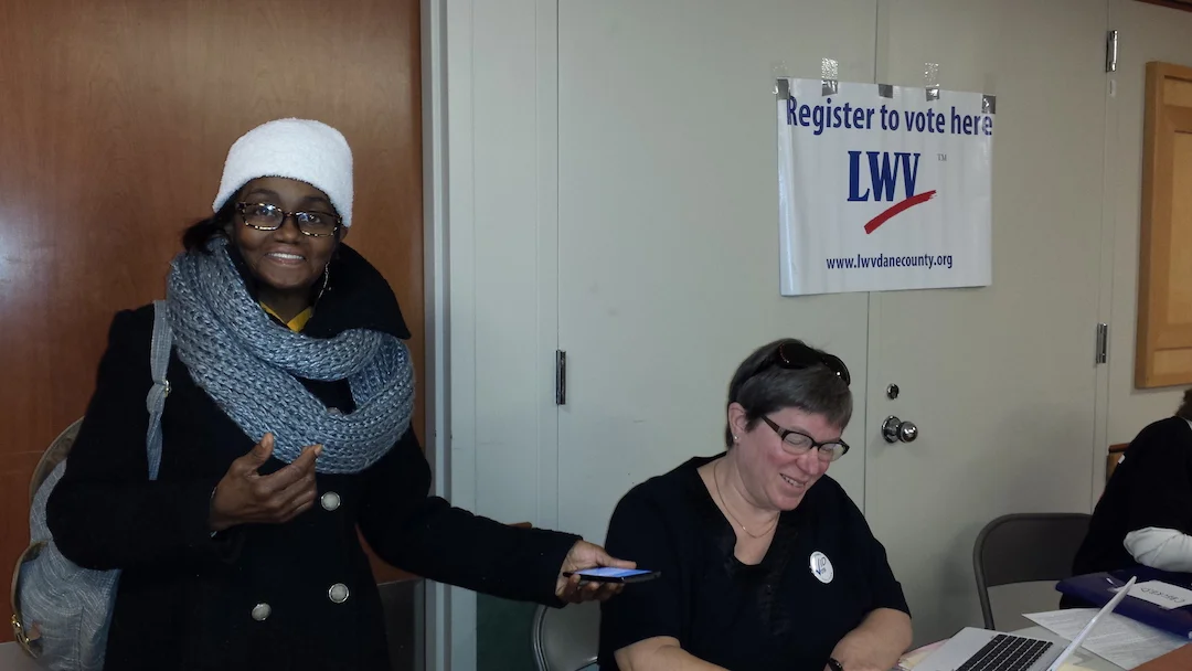 Pat Sammataro registers at UW Health