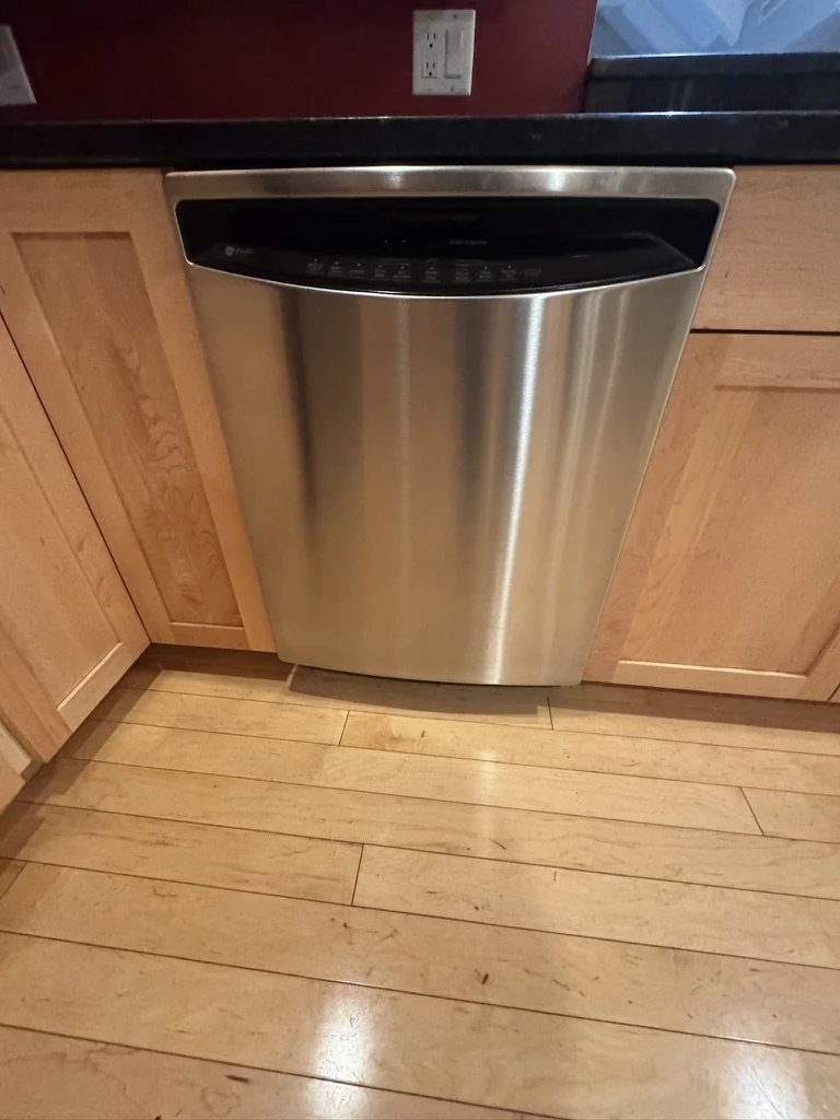 GE Dishwasher L650