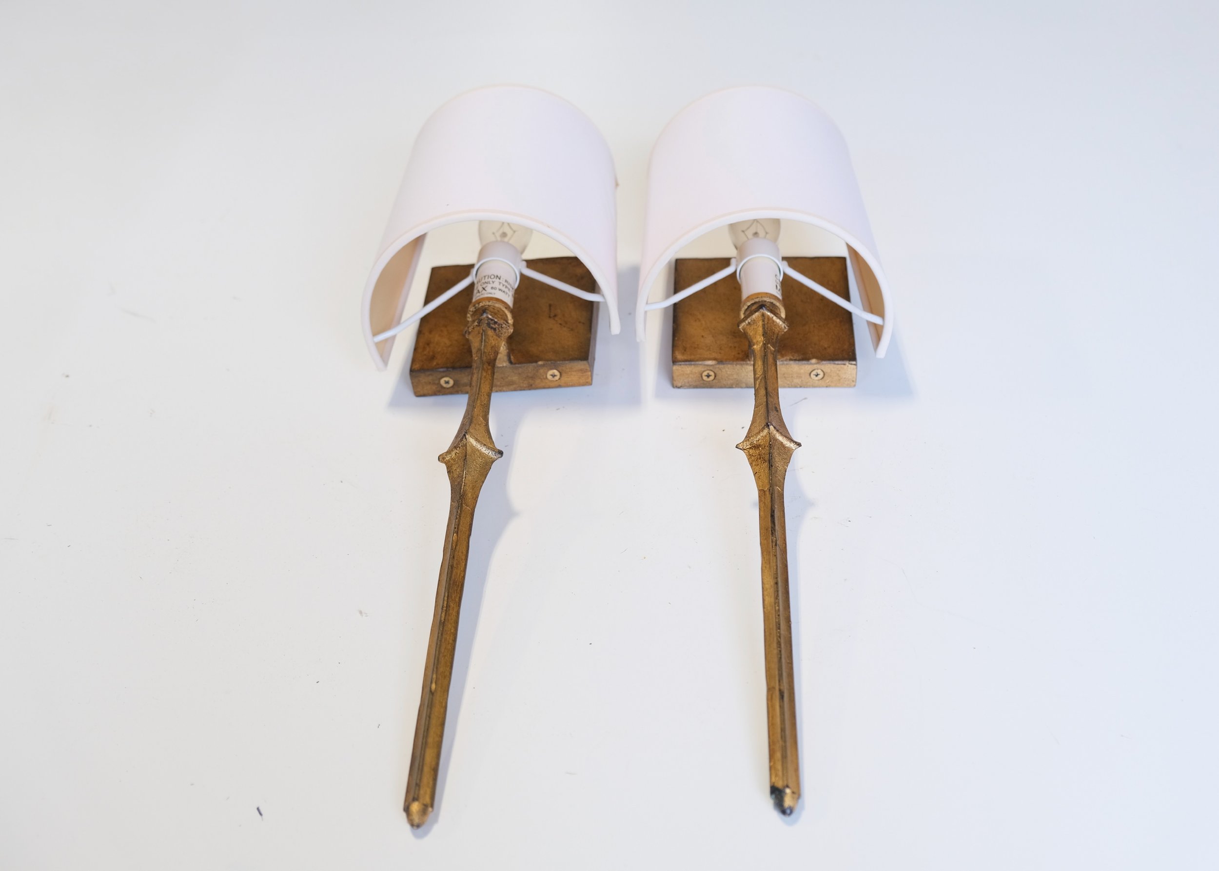 LIGHT 09-W184 - 1.jpg