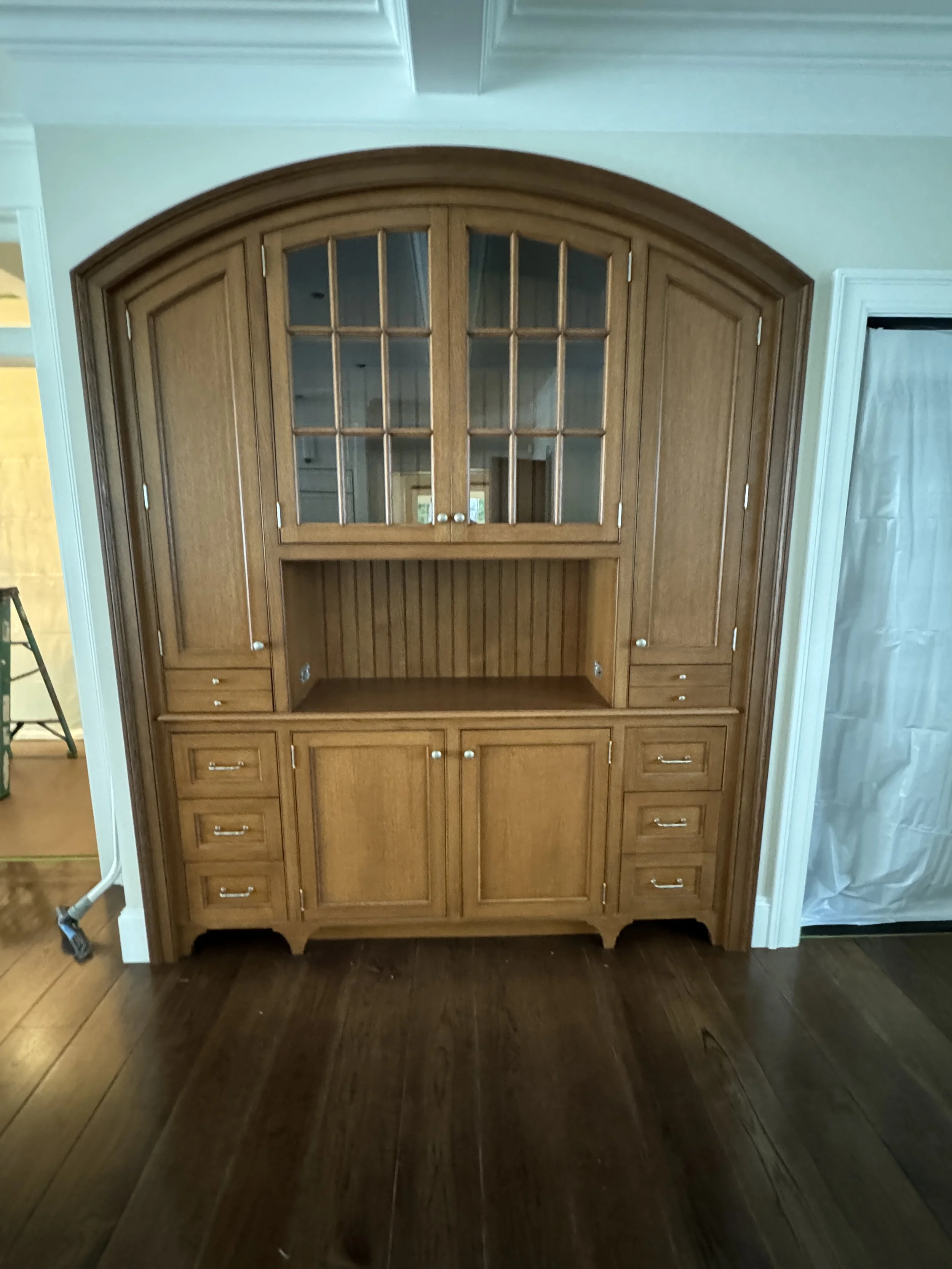 Herrick and White Quarter Sawn Oak Glass Door Pantry OS47