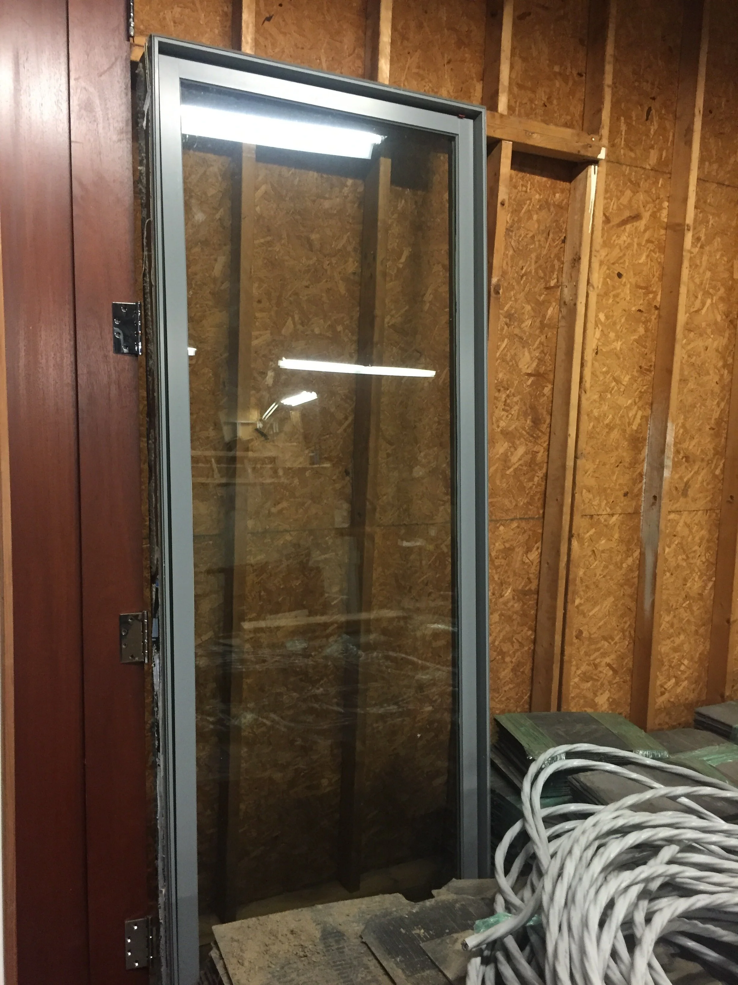 Marvin Mahogany Casement B969