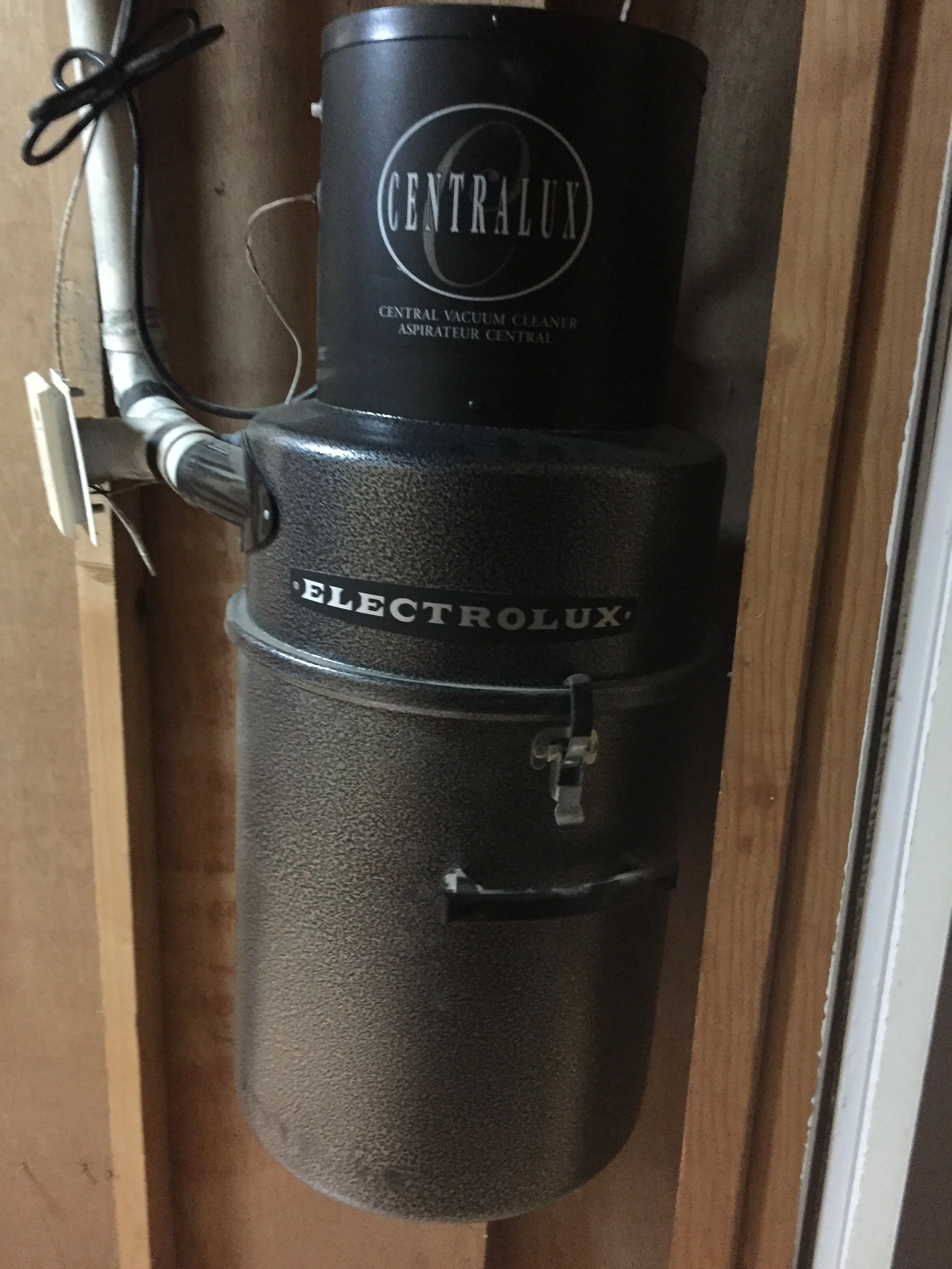 Electrolux Central Vacuum-W655 — Upcycle