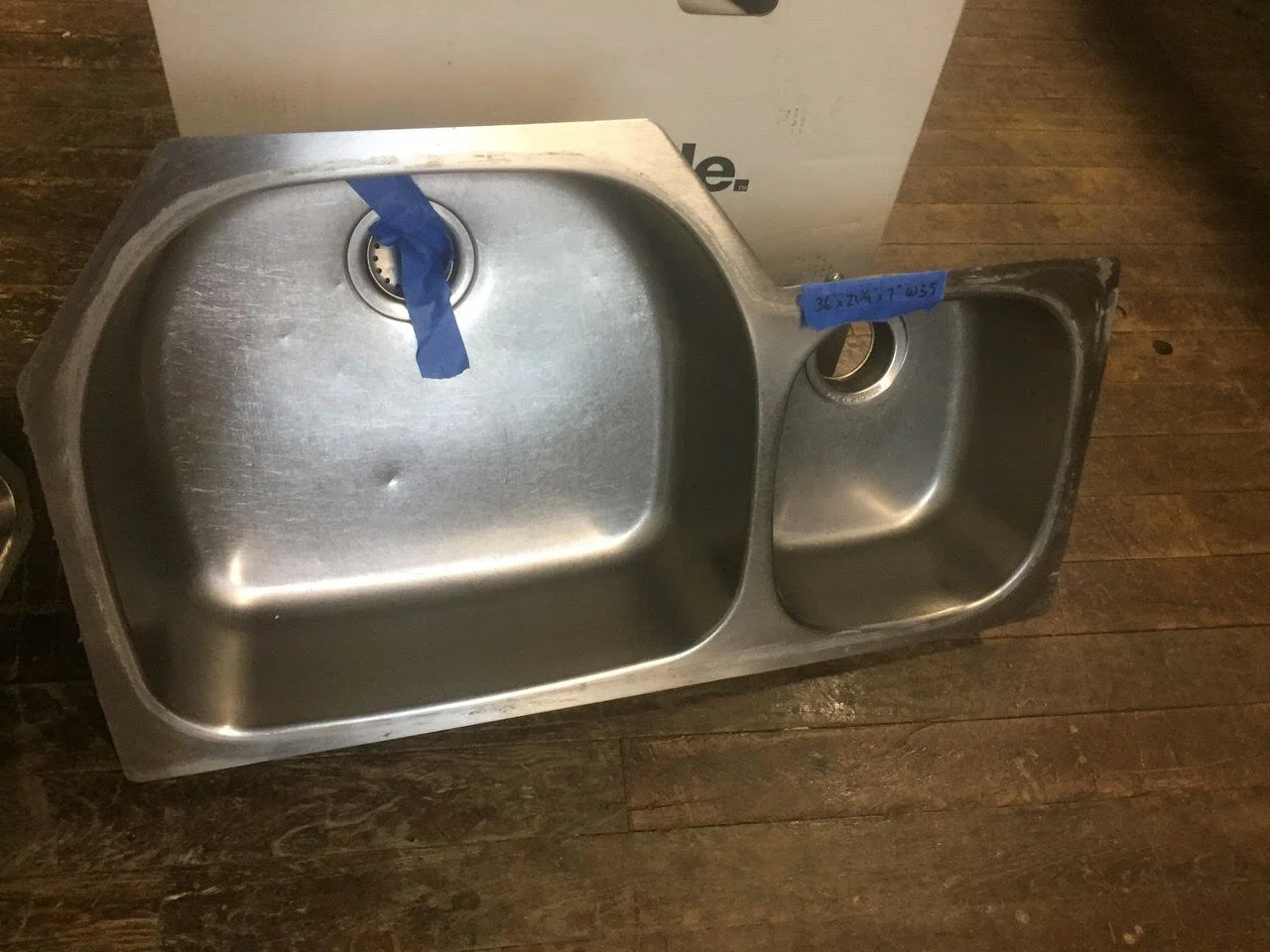 W352 sink 36x21.5x7.jpg