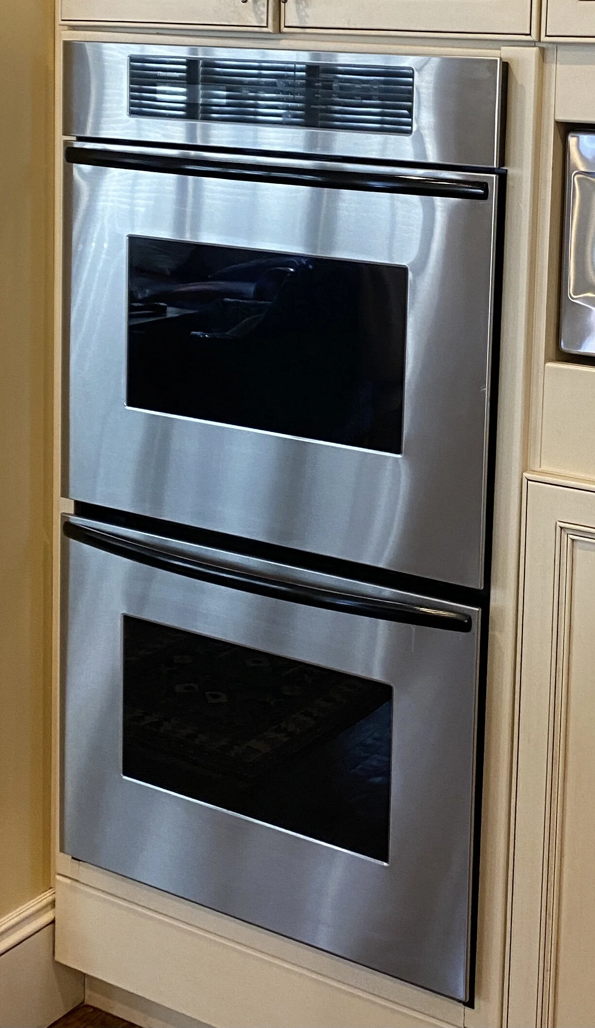 Thermador Double Oven N511